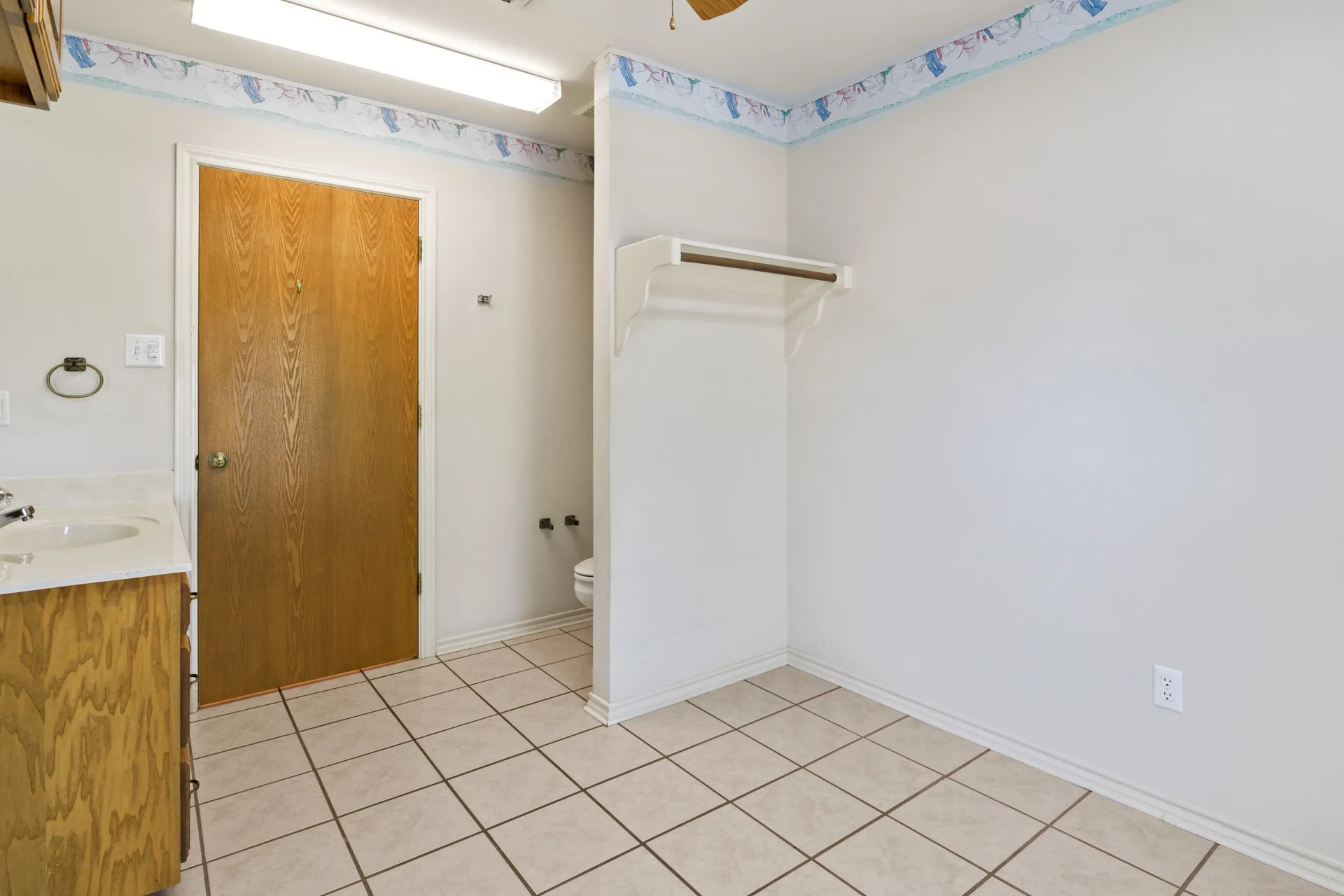 Single Family Residence For Sale in Titus County , 1149 County Road 4510, Mt Pleasant, Texas 75455, 3 Bedroom, 3 Bathroom, 2 Garage spaces, 2,046 Sqft, built in 1995, mls#21371833, Real Estate Agent in Mt Pleasant, Homes For Sale in Titus county, Homes For Sale in Mt Pleasant, Realtor in Mt Pleasant Texas, Real Estate Brokerage Independent Realty Texas, Luminita Cordes Realtor