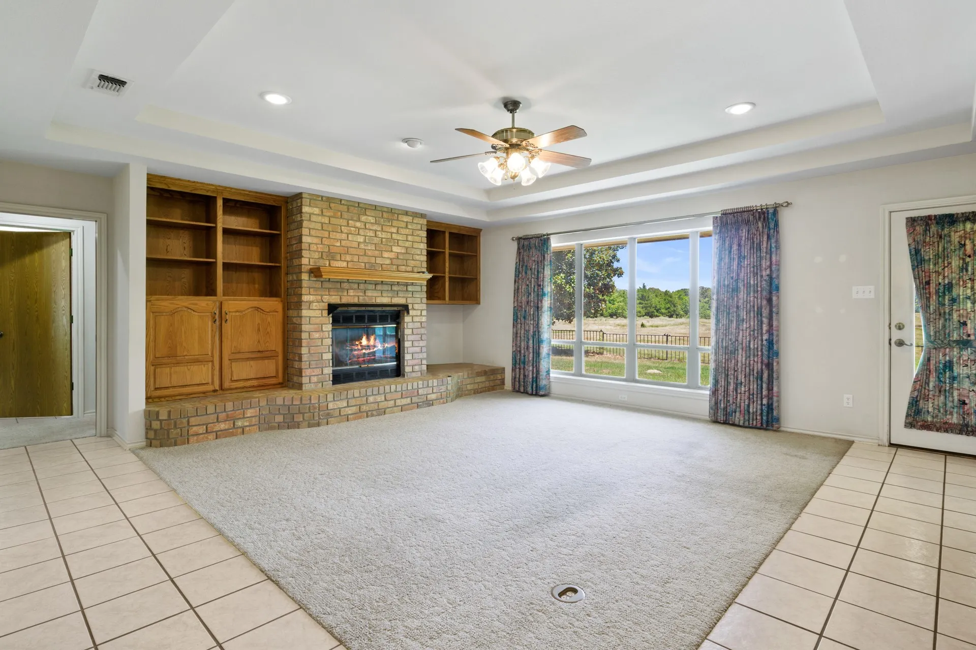 Single Family Residence For Sale in Titus County , 1149 County Road 4510, Mt Pleasant, Texas 75455, 3 Bedroom, 3 Bathroom, 2 Garage spaces, 2,046 Sqft, built in 1995, mls#21371833, Real Estate Agent in Mt Pleasant, Homes For Sale in Titus county, Homes For Sale in Mt Pleasant, Realtor in Mt Pleasant Texas, Real Estate Brokerage Independent Realty Texas, Luminita Cordes Realtor