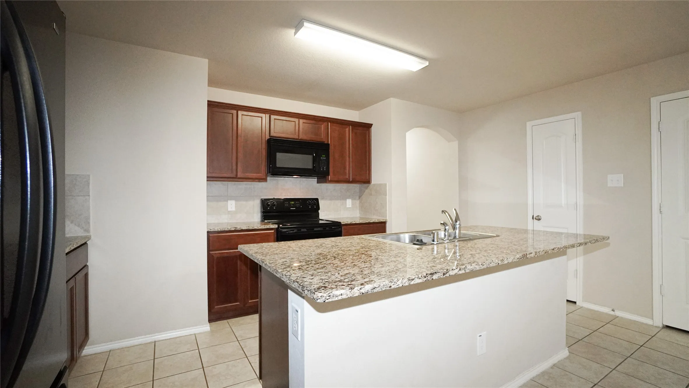 Single Family Residence For Rent in Rockwall County , 2520 Saldana Drive, Fate, Texas 75189, 4 Bedroom, 2 Bathroom, 2 Garage spaces, 1,923 Sqft, built in 2017, mls#21372108, Real Estate Agent in Fate, Homes For Rent in Rockwall county, Homes For Rent in Fate, Realtor in Fate Texas, Real Estate Brokerage Independent Realty Texas, Luminita Cordes Realtor