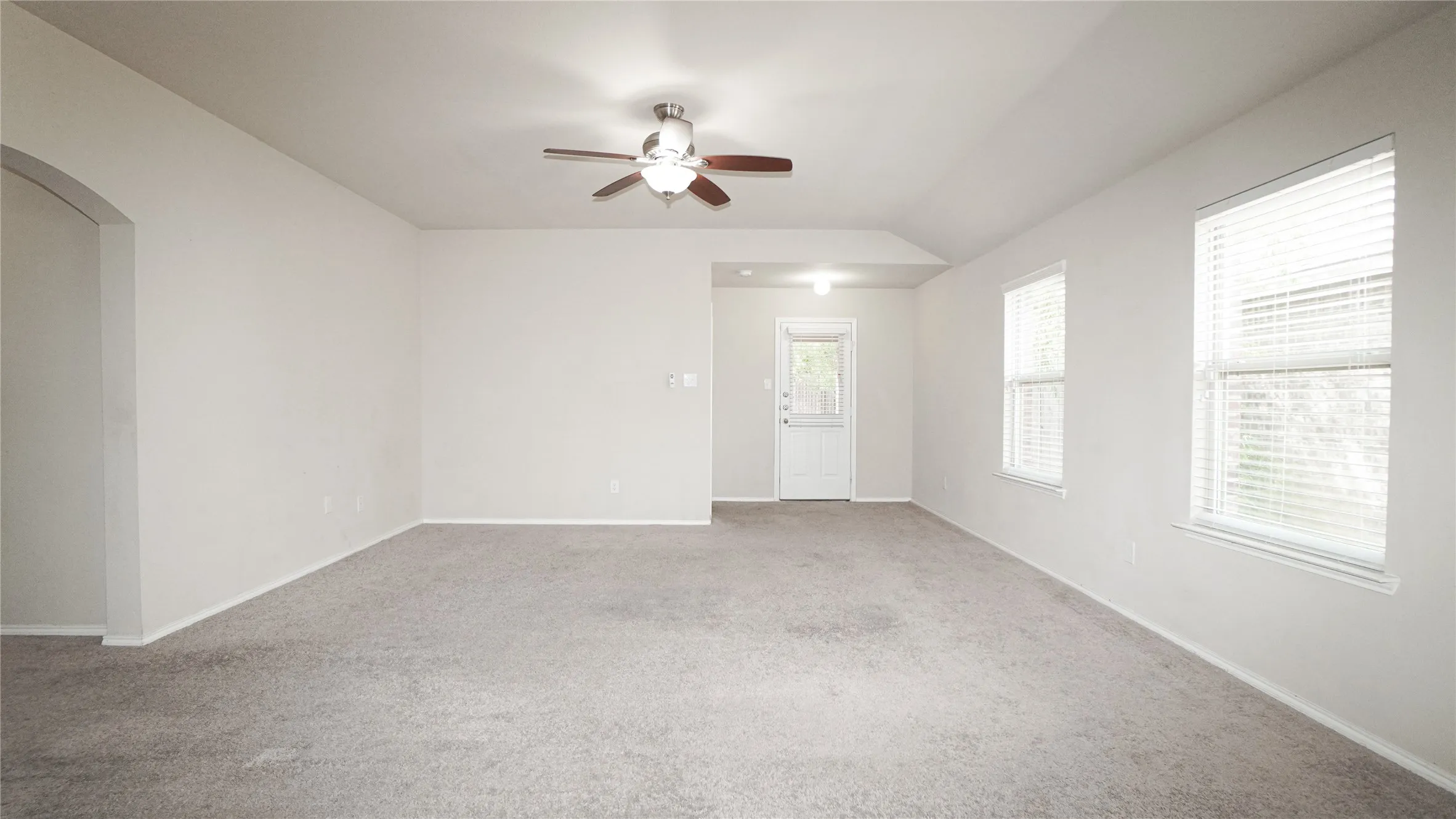 Single Family Residence For Rent in Rockwall County , 2520 Saldana Drive, Fate, Texas 75189, 4 Bedroom, 2 Bathroom, 2 Garage spaces, 1,923 Sqft, built in 2017, mls#21372108, Real Estate Agent in Fate, Homes For Rent in Rockwall county, Homes For Rent in Fate, Realtor in Fate Texas, Real Estate Brokerage Independent Realty Texas, Luminita Cordes Realtor