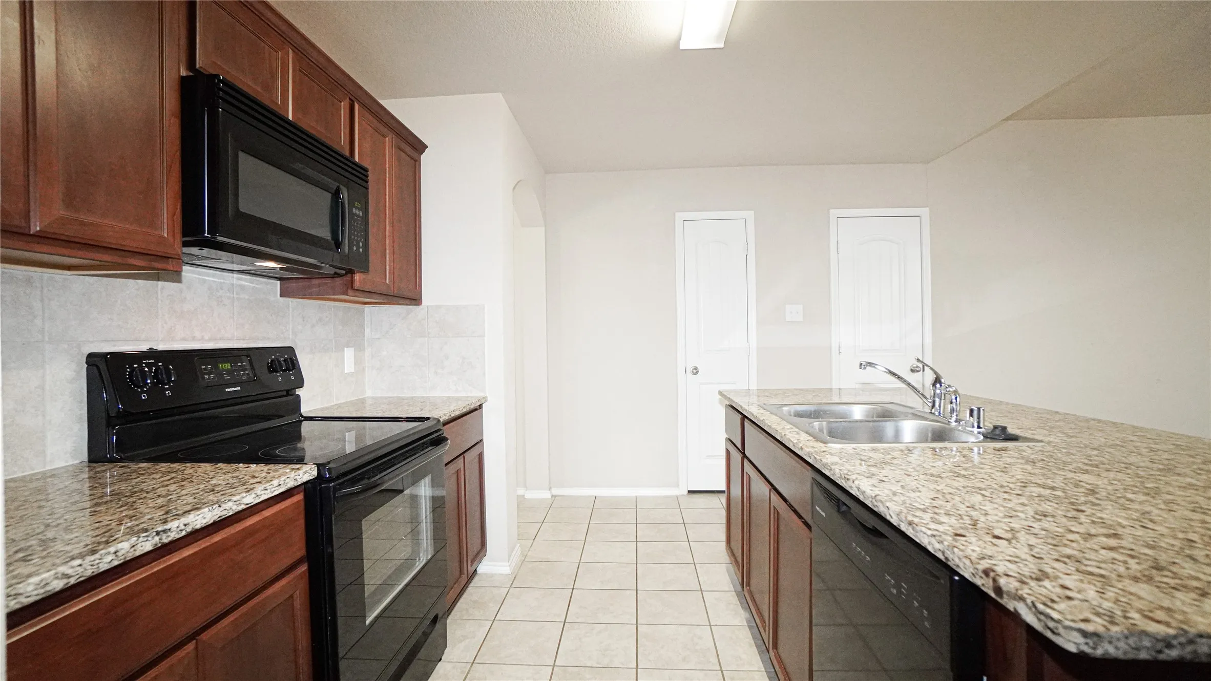 Single Family Residence For Rent in Rockwall County , 2520 Saldana Drive, Fate, Texas 75189, 4 Bedroom, 2 Bathroom, 2 Garage spaces, 1,923 Sqft, built in 2017, mls#21372108, Real Estate Agent in Fate, Homes For Rent in Rockwall county, Homes For Rent in Fate, Realtor in Fate Texas, Real Estate Brokerage Independent Realty Texas, Luminita Cordes Realtor