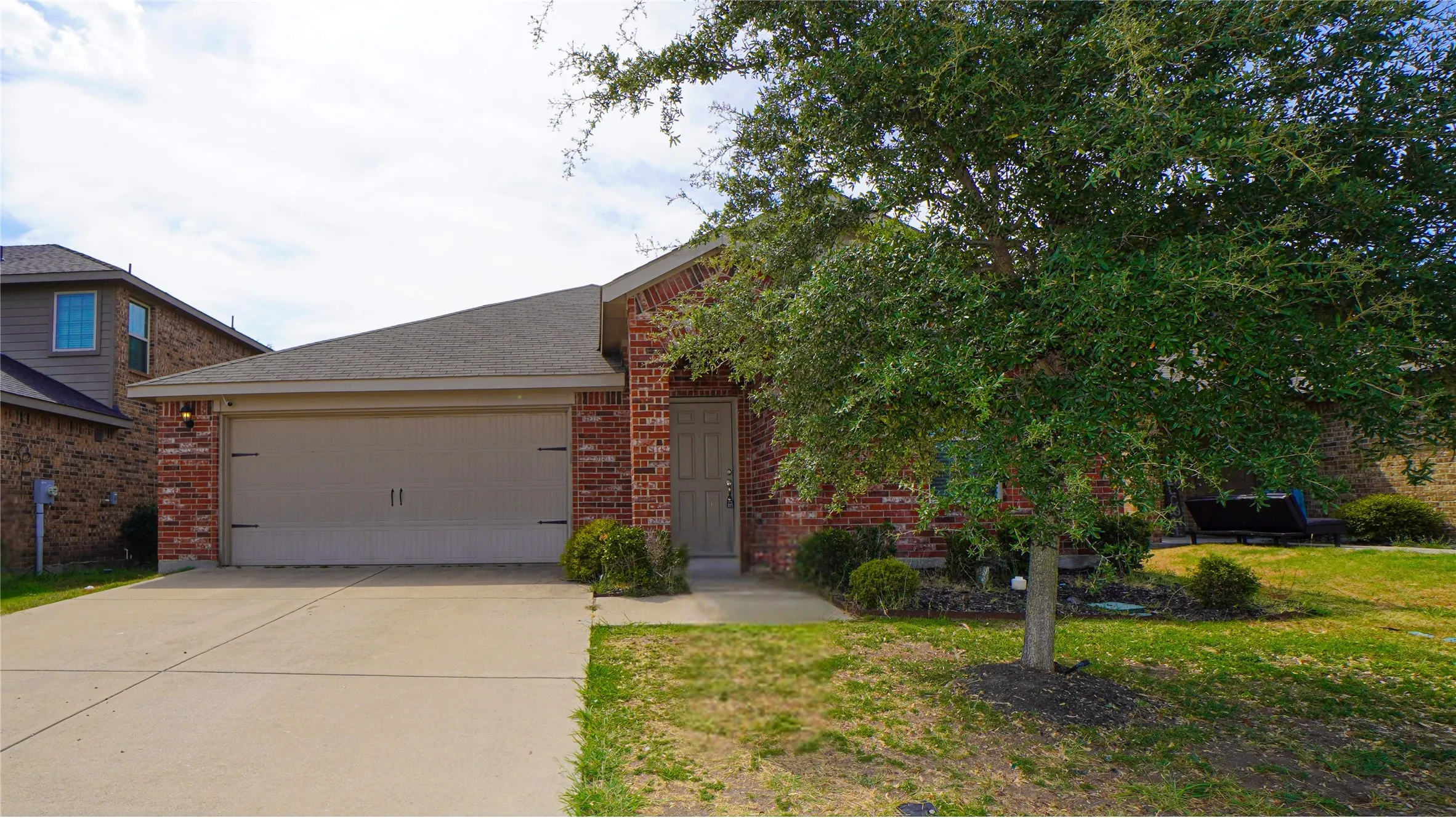 Single Family Residence For Rent in Rockwall County , 2520 Saldana Drive, Fate, Texas 75189, 4 Bedroom, 2 Bathroom, 2 Garage spaces, 1,923 Sqft, built in 2017, mls#21372108, Real Estate Agent in Fate, Homes For Rent in Rockwall county, Homes For Rent in Fate, Realtor in Fate Texas, Real Estate Brokerage Independent Realty Texas, Luminita Cordes Realtor
