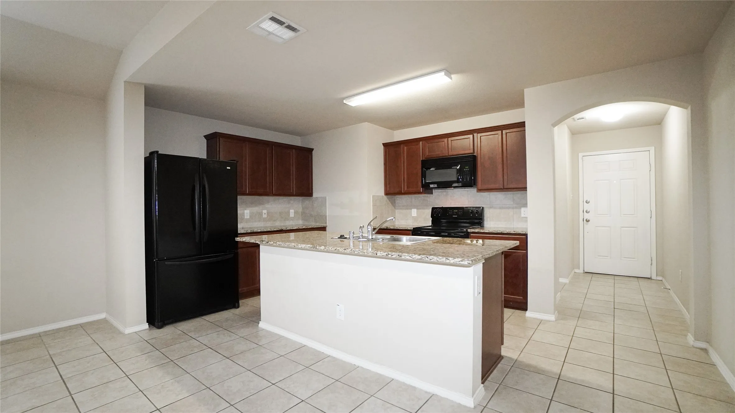 Single Family Residence For Rent in Rockwall County , 2520 Saldana Drive, Fate, Texas 75189, 4 Bedroom, 2 Bathroom, 2 Garage spaces, 1,923 Sqft, built in 2017, mls#21372108, Real Estate Agent in Fate, Homes For Rent in Rockwall county, Homes For Rent in Fate, Realtor in Fate Texas, Real Estate Brokerage Independent Realty Texas, Luminita Cordes Realtor