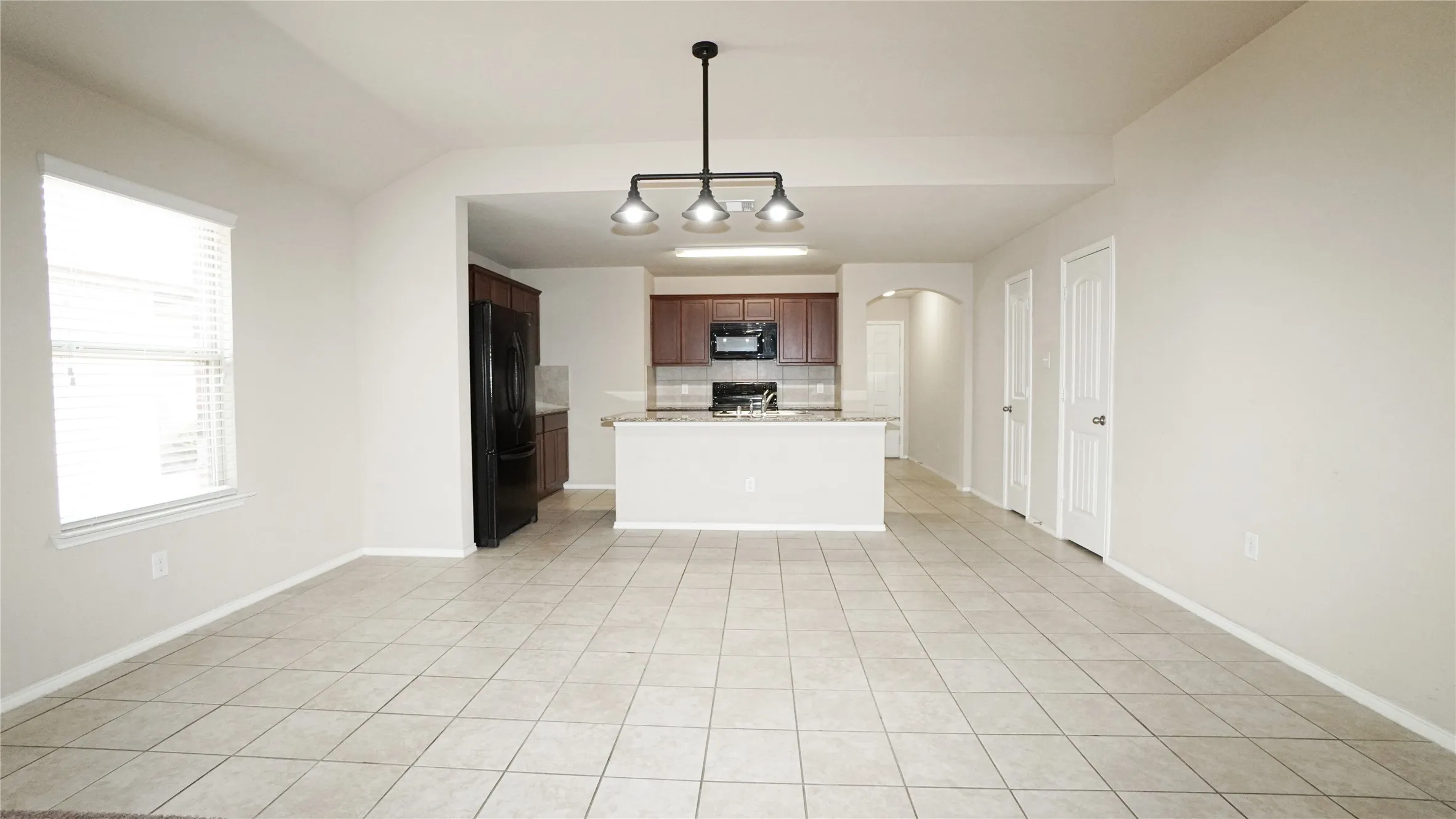 Single Family Residence For Rent in Rockwall County , 2520 Saldana Drive, Fate, Texas 75189, 4 Bedroom, 2 Bathroom, 2 Garage spaces, 1,923 Sqft, built in 2017, mls#21372108, Real Estate Agent in Fate, Homes For Rent in Rockwall county, Homes For Rent in Fate, Realtor in Fate Texas, Real Estate Brokerage Independent Realty Texas, Luminita Cordes Realtor