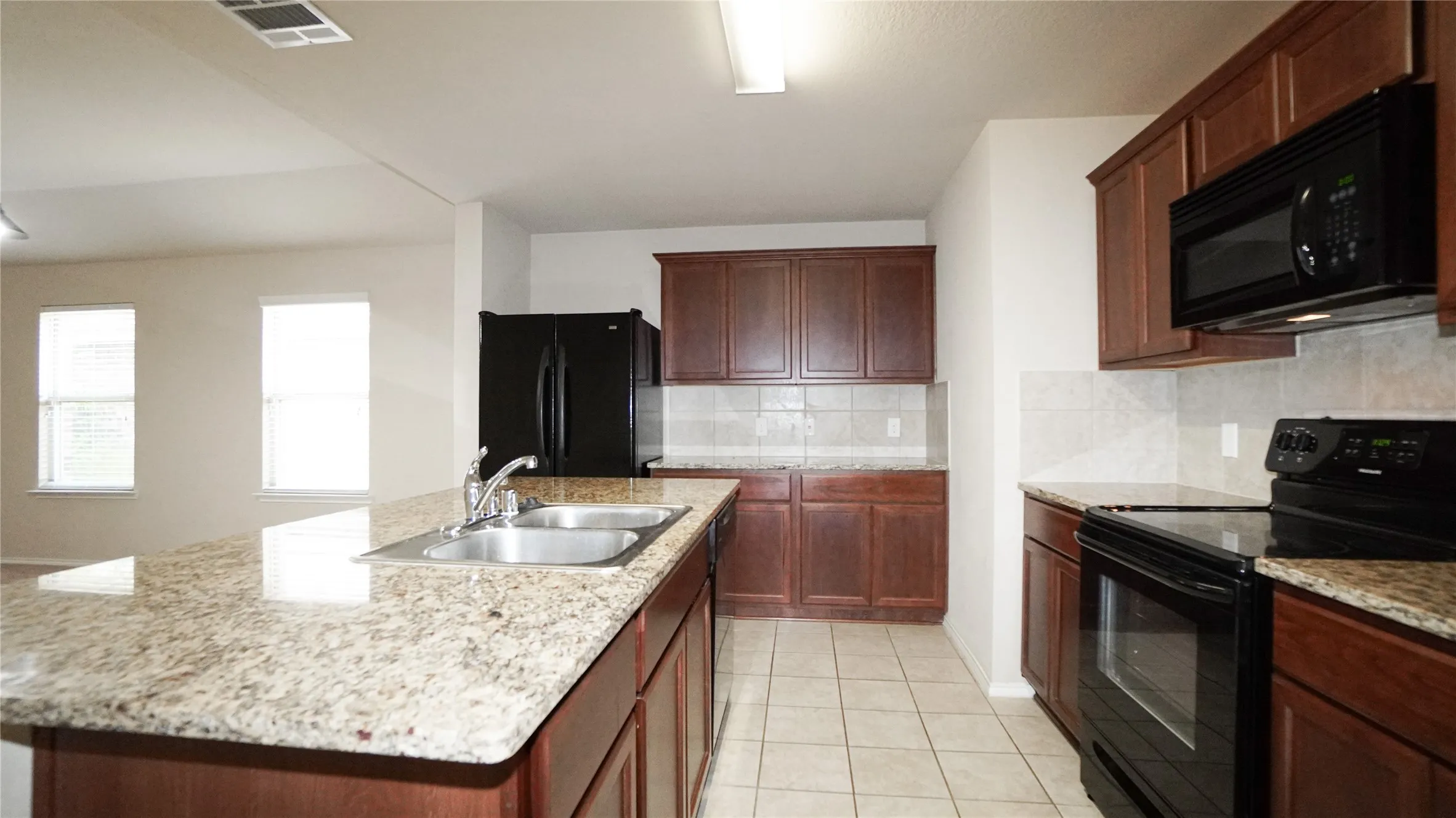 Single Family Residence For Rent in Rockwall County , 2520 Saldana Drive, Fate, Texas 75189, 4 Bedroom, 2 Bathroom, 2 Garage spaces, 1,923 Sqft, built in 2017, mls#21372108, Real Estate Agent in Fate, Homes For Rent in Rockwall county, Homes For Rent in Fate, Realtor in Fate Texas, Real Estate Brokerage Independent Realty Texas, Luminita Cordes Realtor