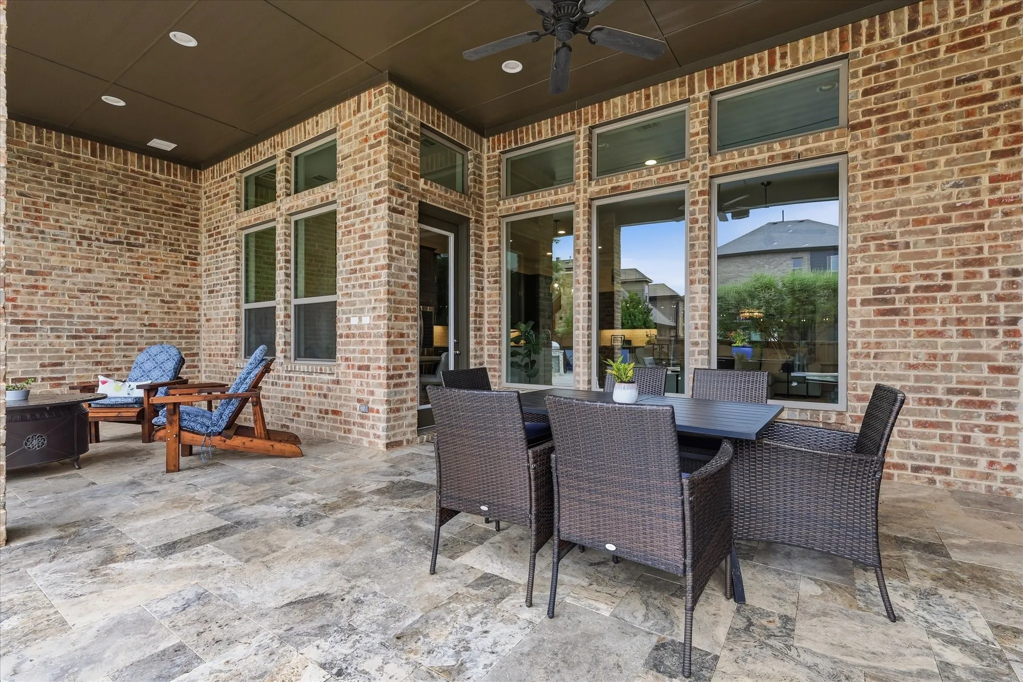 Single Family Residence For Sale in Denton County , 332 Nora Lane, Argyle, Texas 76226, 3 Bedroom, 4 Bathroom, 3 Garage spaces, 2,895 Sqft, built in 2017, mls#21371570, Real Estate Agent in Argyle, Homes For Sale in Denton county, Homes For Sale in Argyle, Realtor in Argyle Texas, Real Estate Brokerage Independent Realty Texas, Luminita Cordes Realtor