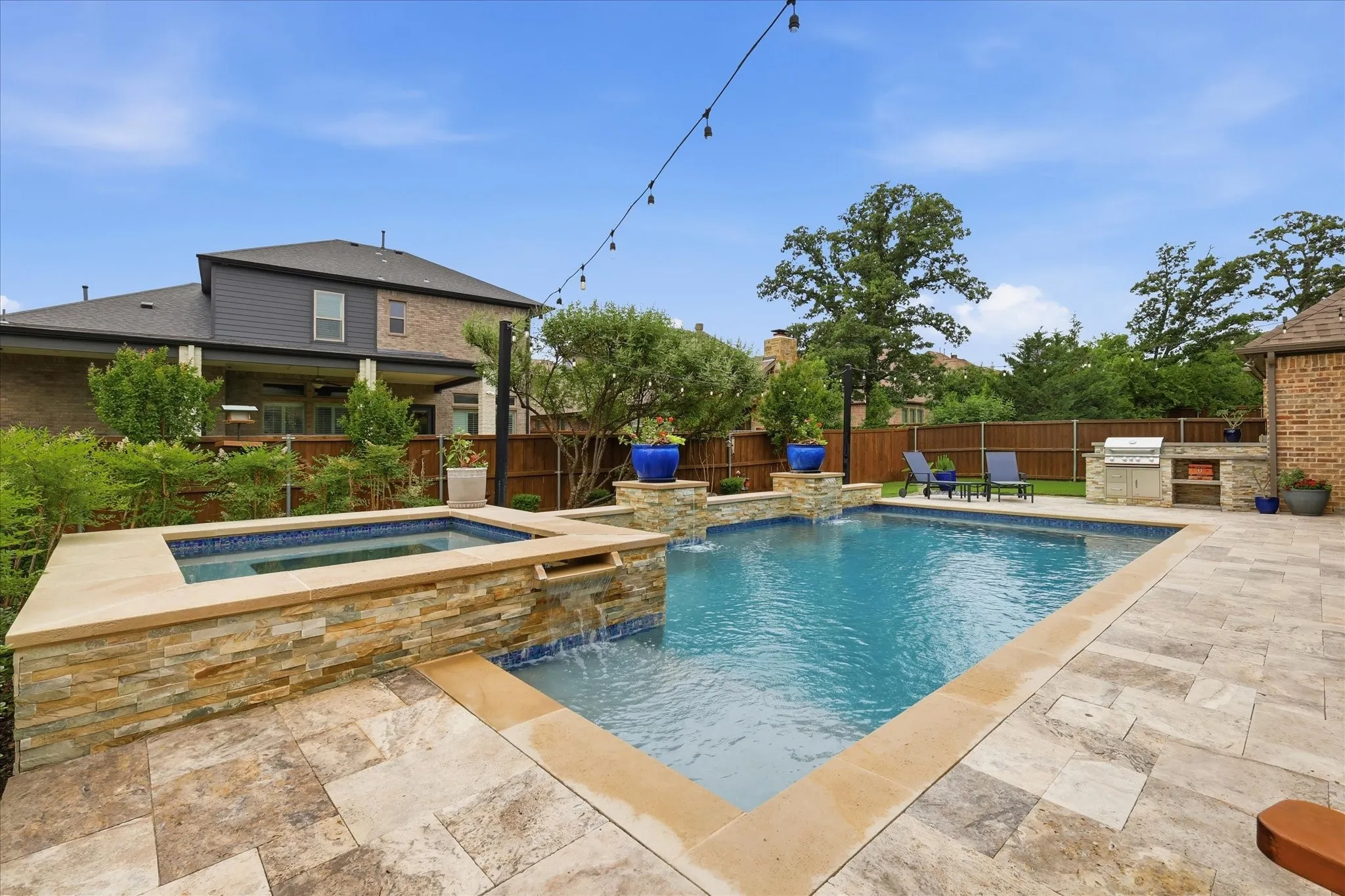Single Family Residence For Sale in Denton County , 332 Nora Lane, Argyle, Texas 76226, 3 Bedroom, 4 Bathroom, 3 Garage spaces, 2,895 Sqft, built in 2017, mls#21371570, Real Estate Agent in Argyle, Homes For Sale in Denton county, Homes For Sale in Argyle, Realtor in Argyle Texas, Real Estate Brokerage Independent Realty Texas, Luminita Cordes Realtor