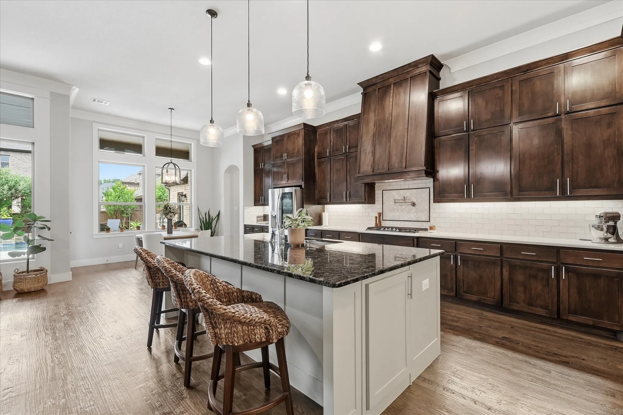Single Family Residence For Sale in Denton County , 332 Nora Lane, Argyle, Texas 76226, 3 Bedroom, 4 Bathroom, 3 Garage spaces, 2,895 Sqft, built in 2017, mls#21371570, Real Estate Agent in Argyle, Homes For Sale in Denton county, Homes For Sale in Argyle, Realtor in Argyle Texas, Real Estate Brokerage Independent Realty Texas, Luminita Cordes Realtor