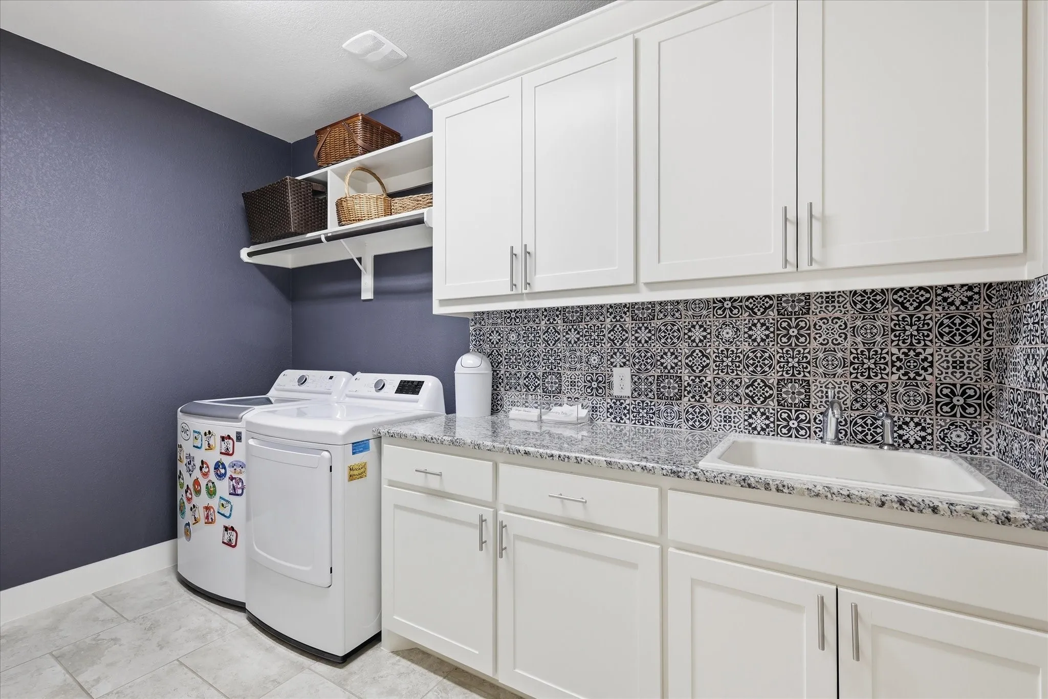 Single Family Residence For Sale in Denton County , 332 Nora Lane, Argyle, Texas 76226, 3 Bedroom, 4 Bathroom, 3 Garage spaces, 2,895 Sqft, built in 2017, mls#21371570, Real Estate Agent in Argyle, Homes For Sale in Denton county, Homes For Sale in Argyle, Realtor in Argyle Texas, Real Estate Brokerage Independent Realty Texas, Luminita Cordes Realtor