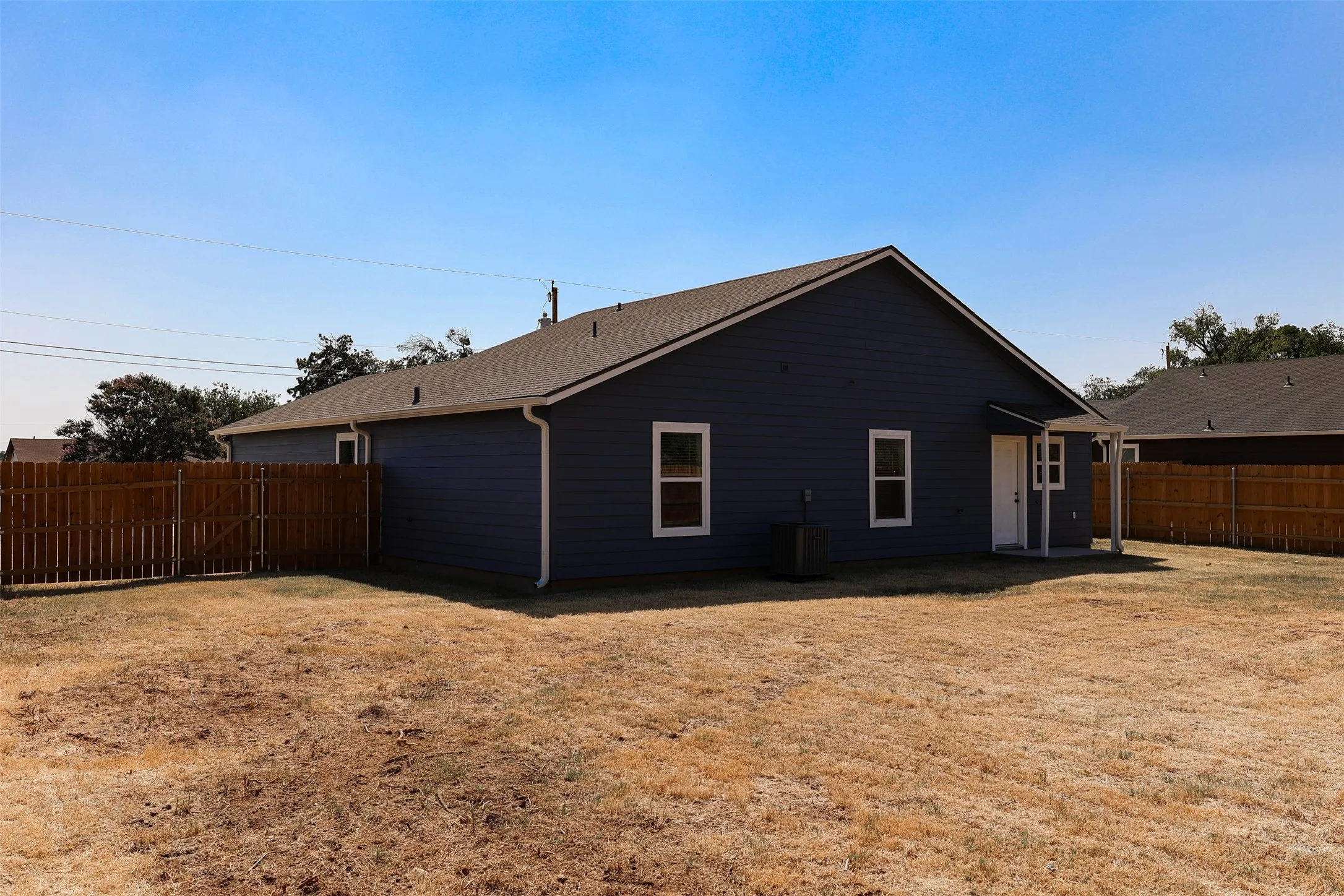 Single Family Residence For Sale in Tarrant County , 412 Susan Drive, Kennedale, Texas 76060, 3 Bedroom, 2 Bathroom, 2 Garage spaces, 1,290 Sqft, built in 2026, mls#21368183, Real Estate Agent in Kennedale, Homes For Sale in Tarrant county, Homes For Sale in Kennedale, Realtor in Kennedale Texas, Real Estate Brokerage Independent Realty Texas, Luminita Cordes Realtor