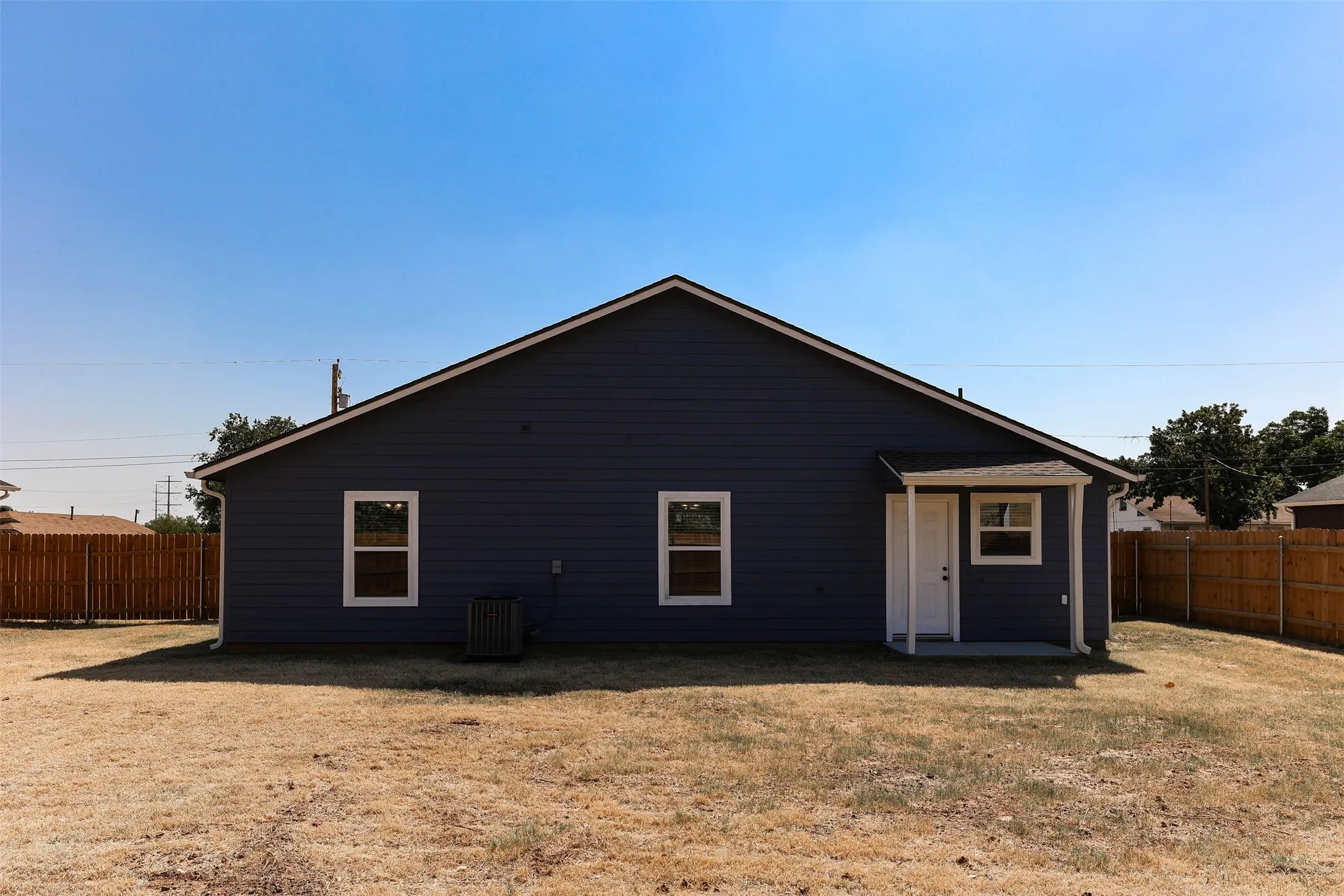 Single Family Residence For Sale in Tarrant County , 412 Susan Drive, Kennedale, Texas 76060, 3 Bedroom, 2 Bathroom, 2 Garage spaces, 1,290 Sqft, built in 2026, mls#21368183, Real Estate Agent in Kennedale, Homes For Sale in Tarrant county, Homes For Sale in Kennedale, Realtor in Kennedale Texas, Real Estate Brokerage Independent Realty Texas, Luminita Cordes Realtor