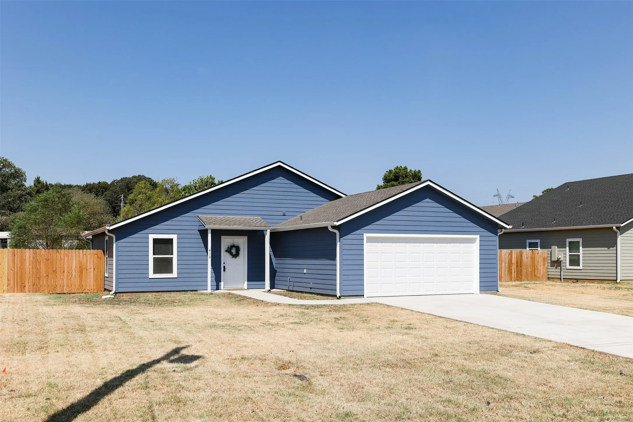 Single Family Residence For Sale in Tarrant County , 412 Susan Drive, Kennedale, Texas 76060, 3 Bedroom, 2 Bathroom, 2 Garage spaces, 1,290 Sqft, built in 2026, mls#21368183, Real Estate Agent in Kennedale, Homes For Sale in Tarrant county, Homes For Sale in Kennedale, Realtor in Kennedale Texas, Real Estate Brokerage Independent Realty Texas, Luminita Cordes Realtor