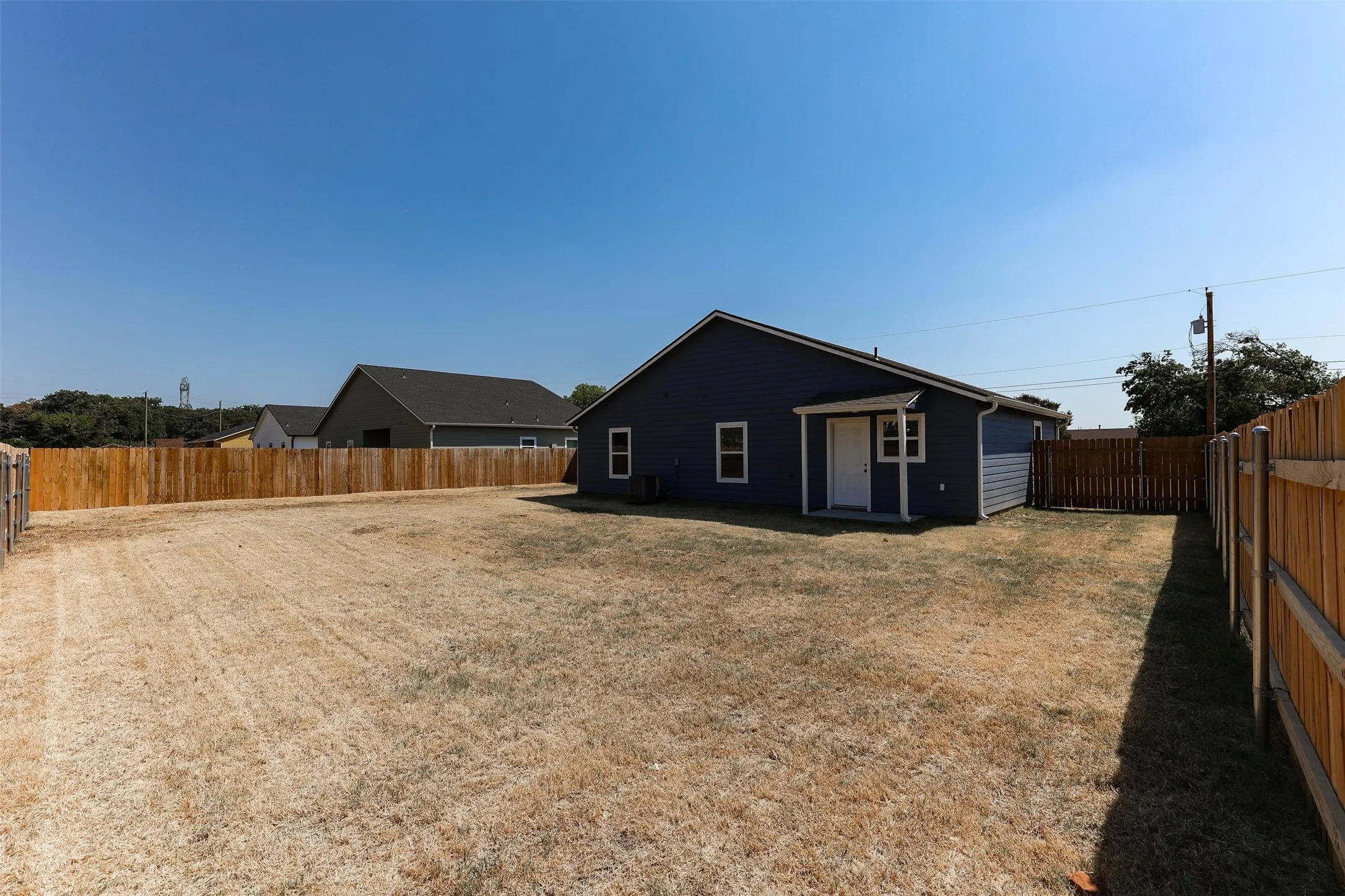 Single Family Residence For Sale in Tarrant County , 412 Susan Drive, Kennedale, Texas 76060, 3 Bedroom, 2 Bathroom, 2 Garage spaces, 1,290 Sqft, built in 2026, mls#21368183, Real Estate Agent in Kennedale, Homes For Sale in Tarrant county, Homes For Sale in Kennedale, Realtor in Kennedale Texas, Real Estate Brokerage Independent Realty Texas, Luminita Cordes Realtor