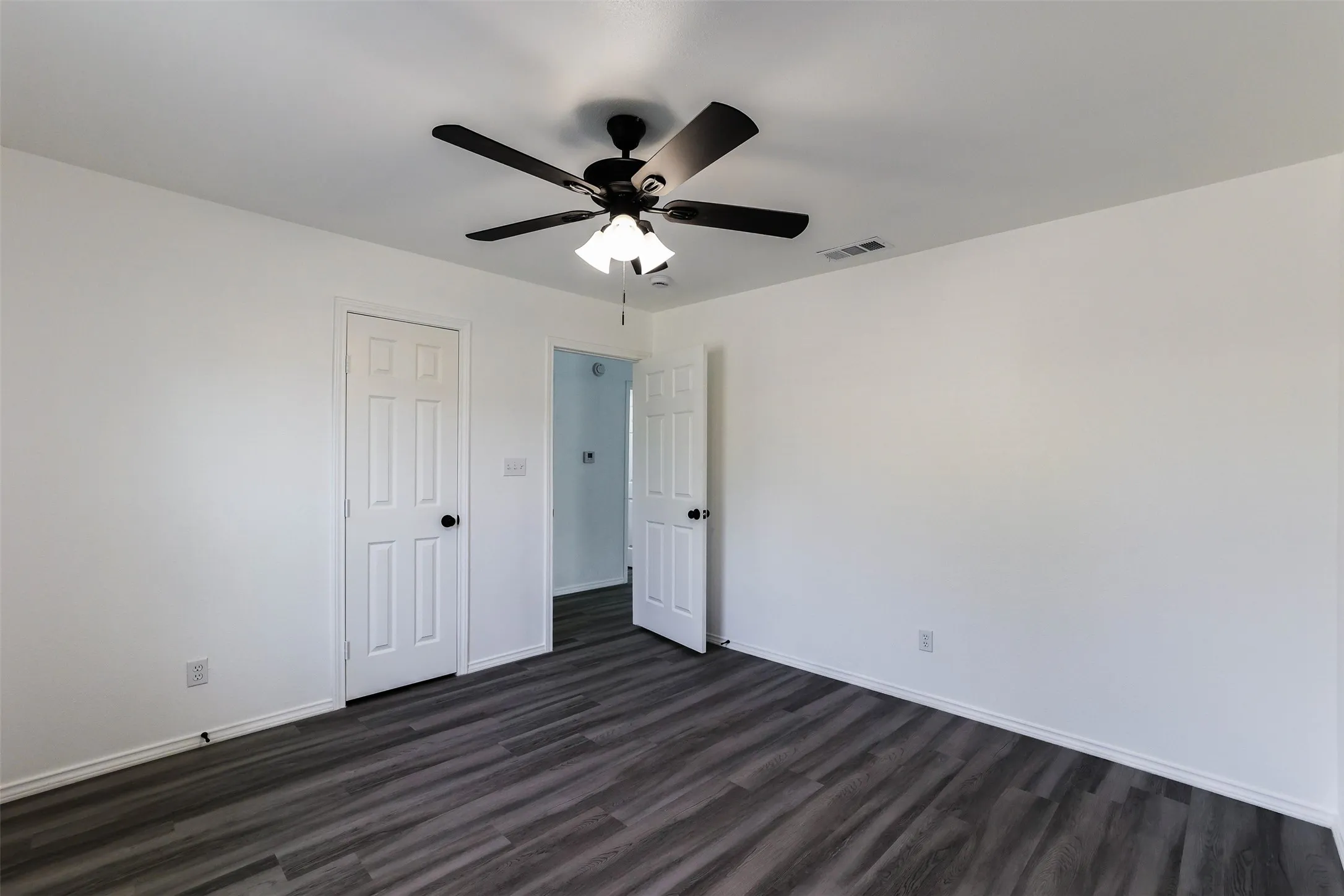 Single Family Residence For Sale in Tarrant County , 412 Susan Drive, Kennedale, Texas 76060, 3 Bedroom, 2 Bathroom, 2 Garage spaces, 1,290 Sqft, built in 2026, mls#21368183, Real Estate Agent in Kennedale, Homes For Sale in Tarrant county, Homes For Sale in Kennedale, Realtor in Kennedale Texas, Real Estate Brokerage Independent Realty Texas, Luminita Cordes Realtor