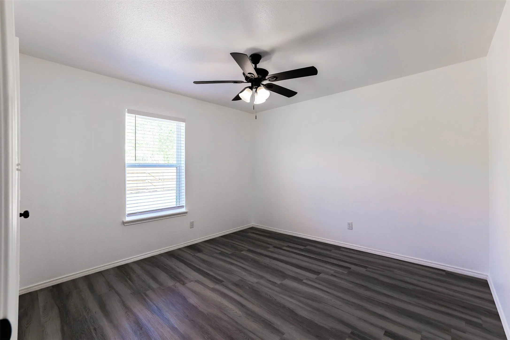 Single Family Residence For Sale in Tarrant County , 412 Susan Drive, Kennedale, Texas 76060, 3 Bedroom, 2 Bathroom, 2 Garage spaces, 1,290 Sqft, built in 2026, mls#21368183, Real Estate Agent in Kennedale, Homes For Sale in Tarrant county, Homes For Sale in Kennedale, Realtor in Kennedale Texas, Real Estate Brokerage Independent Realty Texas, Luminita Cordes Realtor