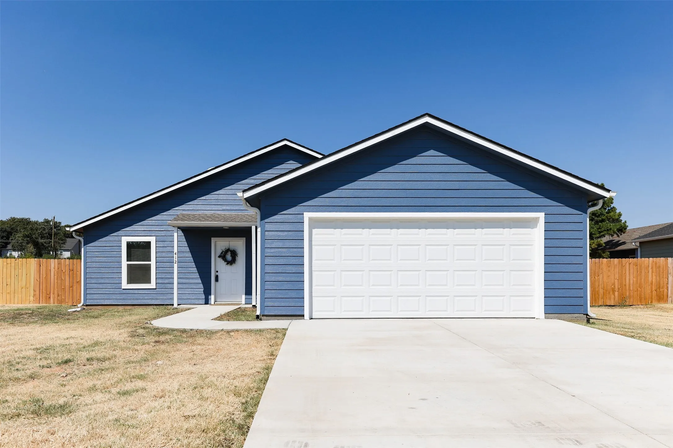 Single Family Residence For Sale in Tarrant County , 412 Susan Drive, Kennedale, Texas 76060, 3 Bedroom, 2 Bathroom, 2 Garage spaces, 1,290 Sqft, built in 2026, mls#21368183, Real Estate Agent in Kennedale, Homes For Sale in Tarrant county, Homes For Sale in Kennedale, Realtor in Kennedale Texas, Real Estate Brokerage Independent Realty Texas, Luminita Cordes Realtor