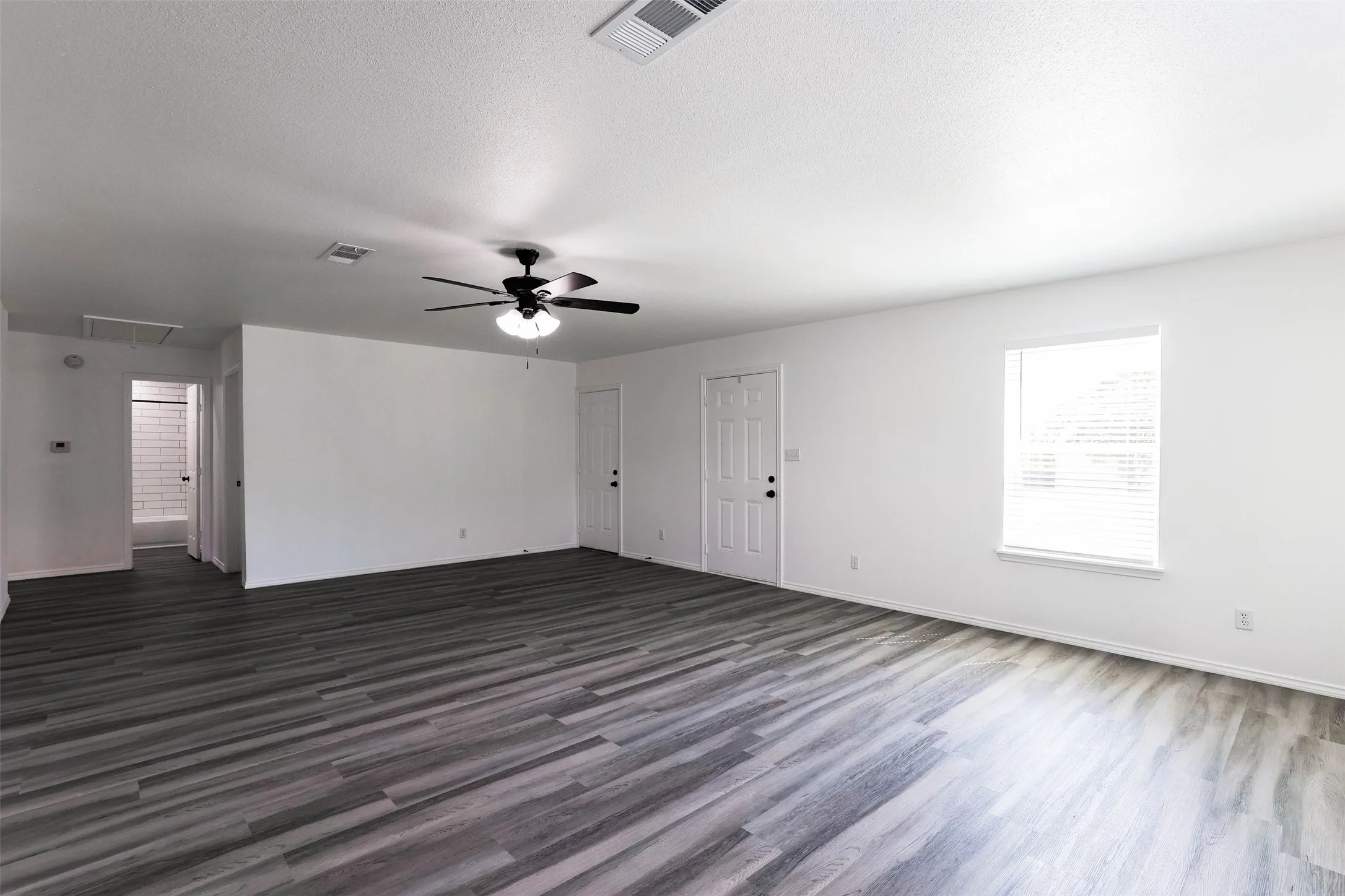 Single Family Residence For Sale in Tarrant County , 412 Susan Drive, Kennedale, Texas 76060, 3 Bedroom, 2 Bathroom, 2 Garage spaces, 1,290 Sqft, built in 2026, mls#21368183, Real Estate Agent in Kennedale, Homes For Sale in Tarrant county, Homes For Sale in Kennedale, Realtor in Kennedale Texas, Real Estate Brokerage Independent Realty Texas, Luminita Cordes Realtor