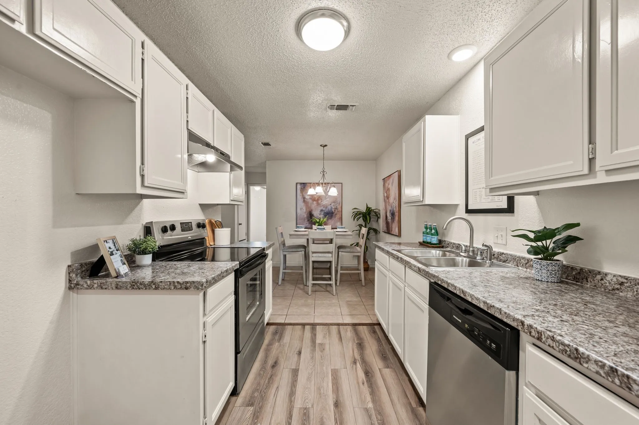 Single Family Residence For Sale in Tarrant County , 7712 Brandi Place 7712, North Richland Hills, Texas 76182, 2 Bedroom, 2 Bathroom, 2 Garage spaces, 1,059 Sqft, built in 1984, mls#21359336, Real Estate Agent in North Richland Hills, Homes For Sale in Tarrant county, Homes For Sale in North Richland Hills, Realtor in North Richland Hills Texas, Real Estate Brokerage Independent Realty Texas, Luminita Cordes Realtor