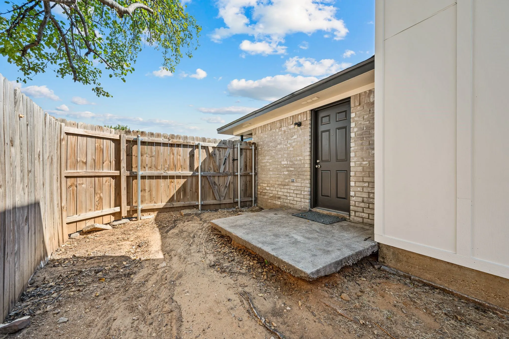 Single Family Residence For Sale in Tarrant County , 7712 Brandi Place 7712, North Richland Hills, Texas 76182, 2 Bedroom, 2 Bathroom, 2 Garage spaces, 1,059 Sqft, built in 1984, mls#21359336, Real Estate Agent in North Richland Hills, Homes For Sale in Tarrant county, Homes For Sale in North Richland Hills, Realtor in North Richland Hills Texas, Real Estate Brokerage Independent Realty Texas, Luminita Cordes Realtor