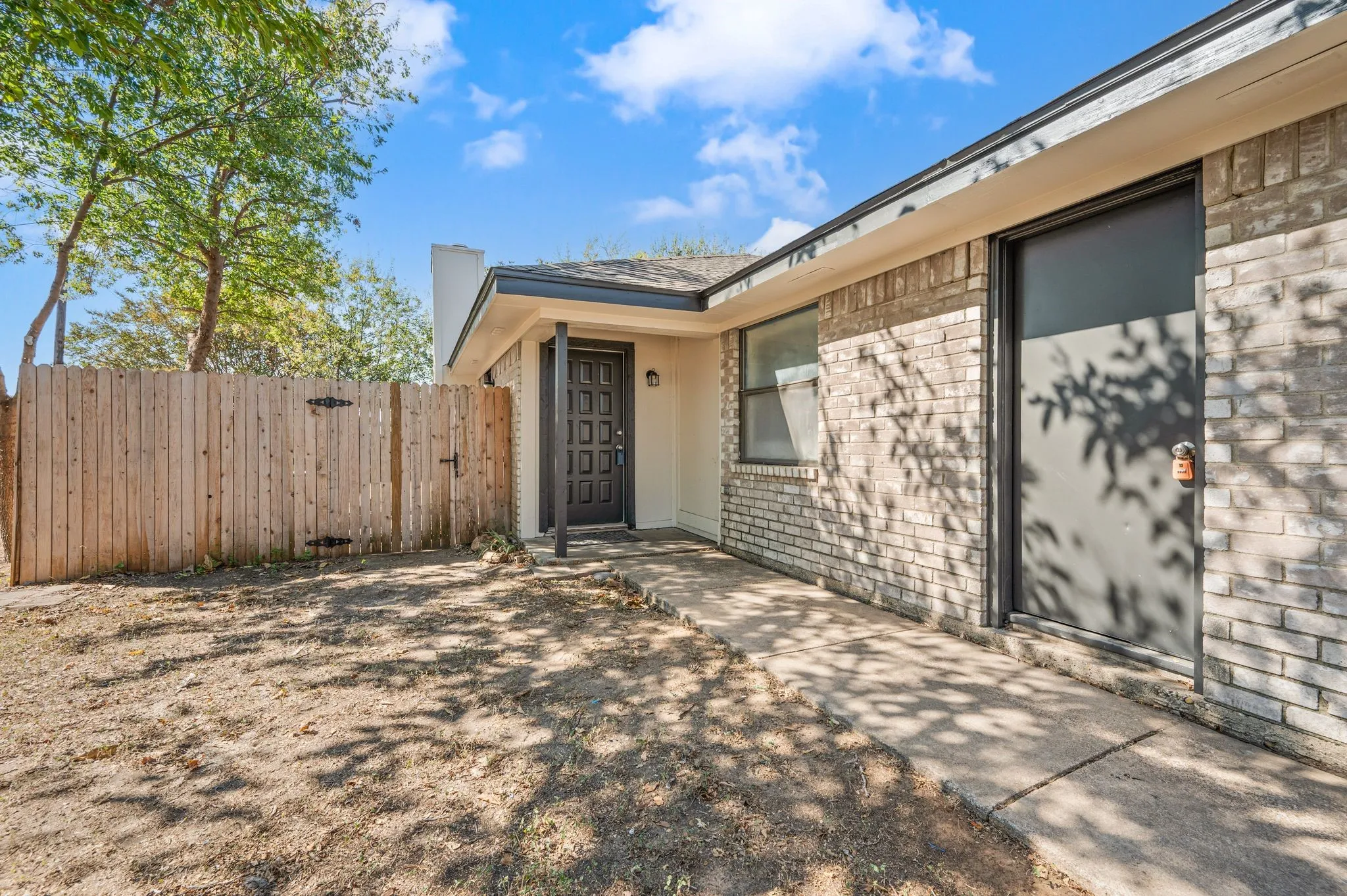 Single Family Residence For Sale in Tarrant County , 7714 Brandi Place 7714, North Richland Hills, Texas 76182, 2 Bedroom, 2 Bathroom, 2 Garage spaces, 1,059 Sqft, built in 1984, mls#21359338, Real Estate Agent in North Richland Hills, Homes For Sale in Tarrant county, Homes For Sale in North Richland Hills, Realtor in North Richland Hills Texas, Real Estate Brokerage Independent Realty Texas, Luminita Cordes Realtor