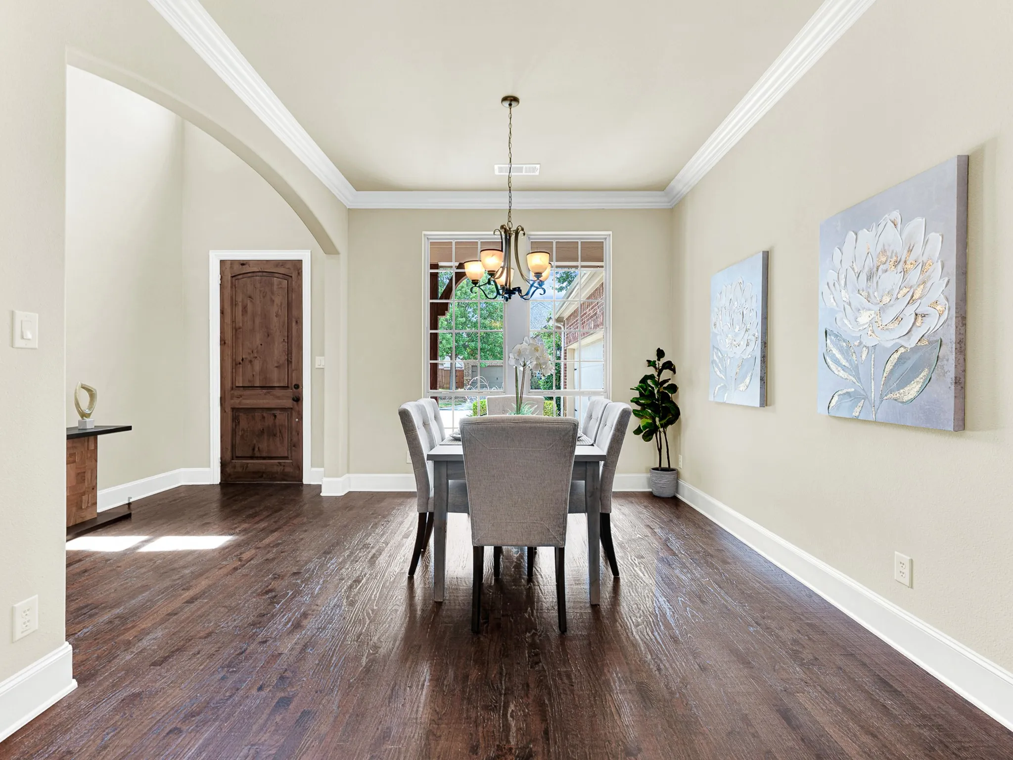 Single Family Residence For Sale in Denton County , 756 Quail Creek Drive, Frisco, Texas 75036, 5 Bedroom, 5 Bathroom, 3 Garage spaces, 3,963 Sqft, built in 2011, mls#21370451, Real Estate Agent in Frisco, Homes For Sale in Denton county, Homes For Sale in Frisco, Realtor in Frisco Texas, Real Estate Brokerage Independent Realty Texas, Luminita Cordes Realtor