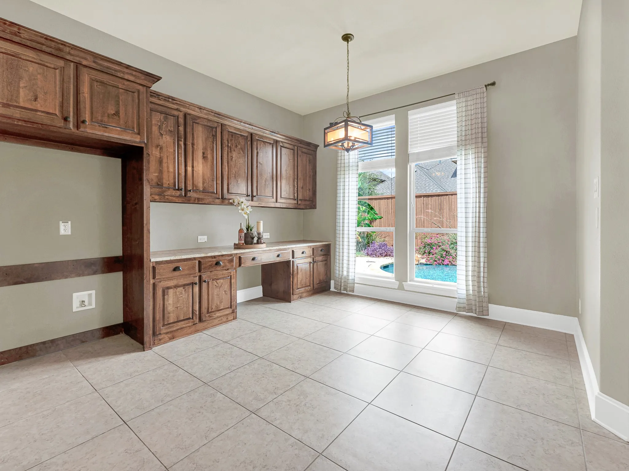Single Family Residence For Sale in Denton County , 756 Quail Creek Drive, Frisco, Texas 75036, 5 Bedroom, 5 Bathroom, 3 Garage spaces, 3,963 Sqft, built in 2011, mls#21370451, Real Estate Agent in Frisco, Homes For Sale in Denton county, Homes For Sale in Frisco, Realtor in Frisco Texas, Real Estate Brokerage Independent Realty Texas, Luminita Cordes Realtor
