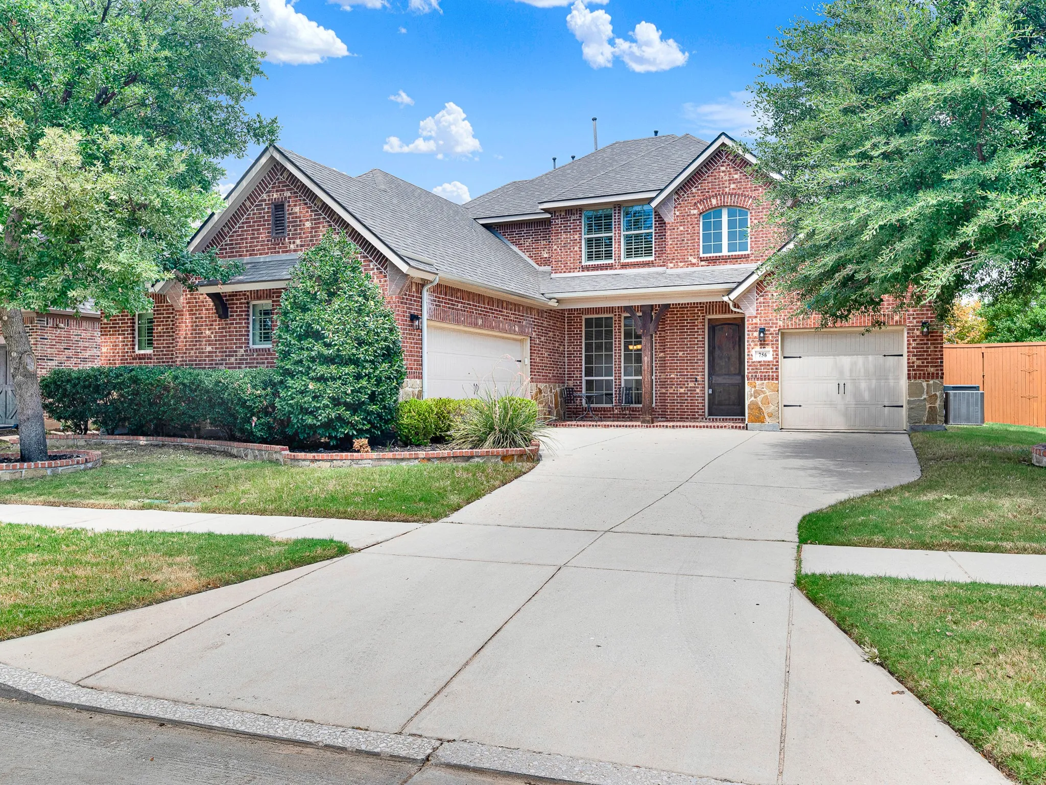 Single Family Residence For Sale in Denton County , 756 Quail Creek Drive, Frisco, Texas 75036, 5 Bedroom, 5 Bathroom, 3 Garage spaces, 3,963 Sqft, built in 2011, mls#21370451, Real Estate Agent in Frisco, Homes For Sale in Denton county, Homes For Sale in Frisco, Realtor in Frisco Texas, Real Estate Brokerage Independent Realty Texas, Luminita Cordes Realtor