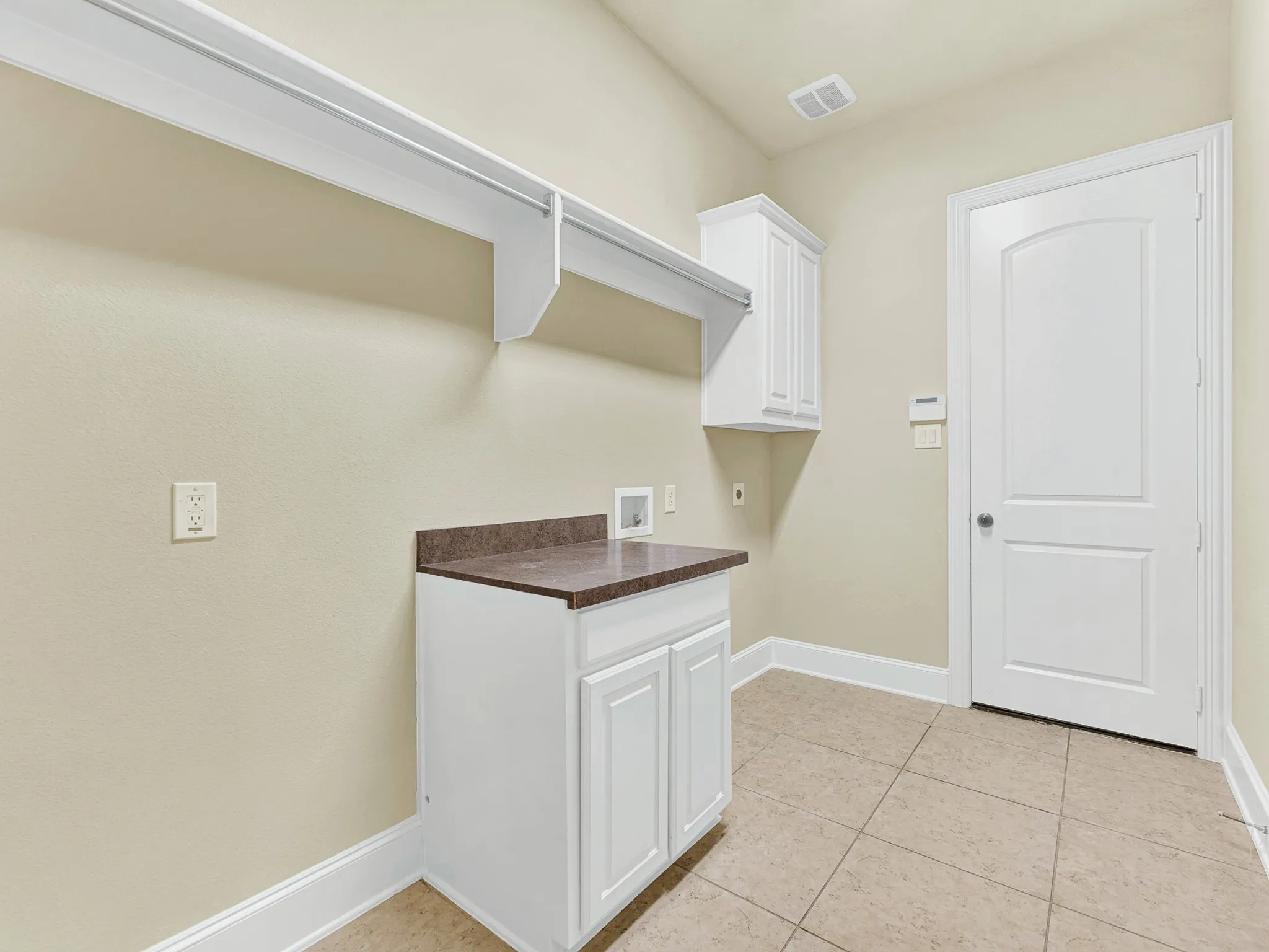 Single Family Residence For Sale in Denton County , 756 Quail Creek Drive, Frisco, Texas 75036, 5 Bedroom, 5 Bathroom, 3 Garage spaces, 3,963 Sqft, built in 2011, mls#21370451, Real Estate Agent in Frisco, Homes For Sale in Denton county, Homes For Sale in Frisco, Realtor in Frisco Texas, Real Estate Brokerage Independent Realty Texas, Luminita Cordes Realtor