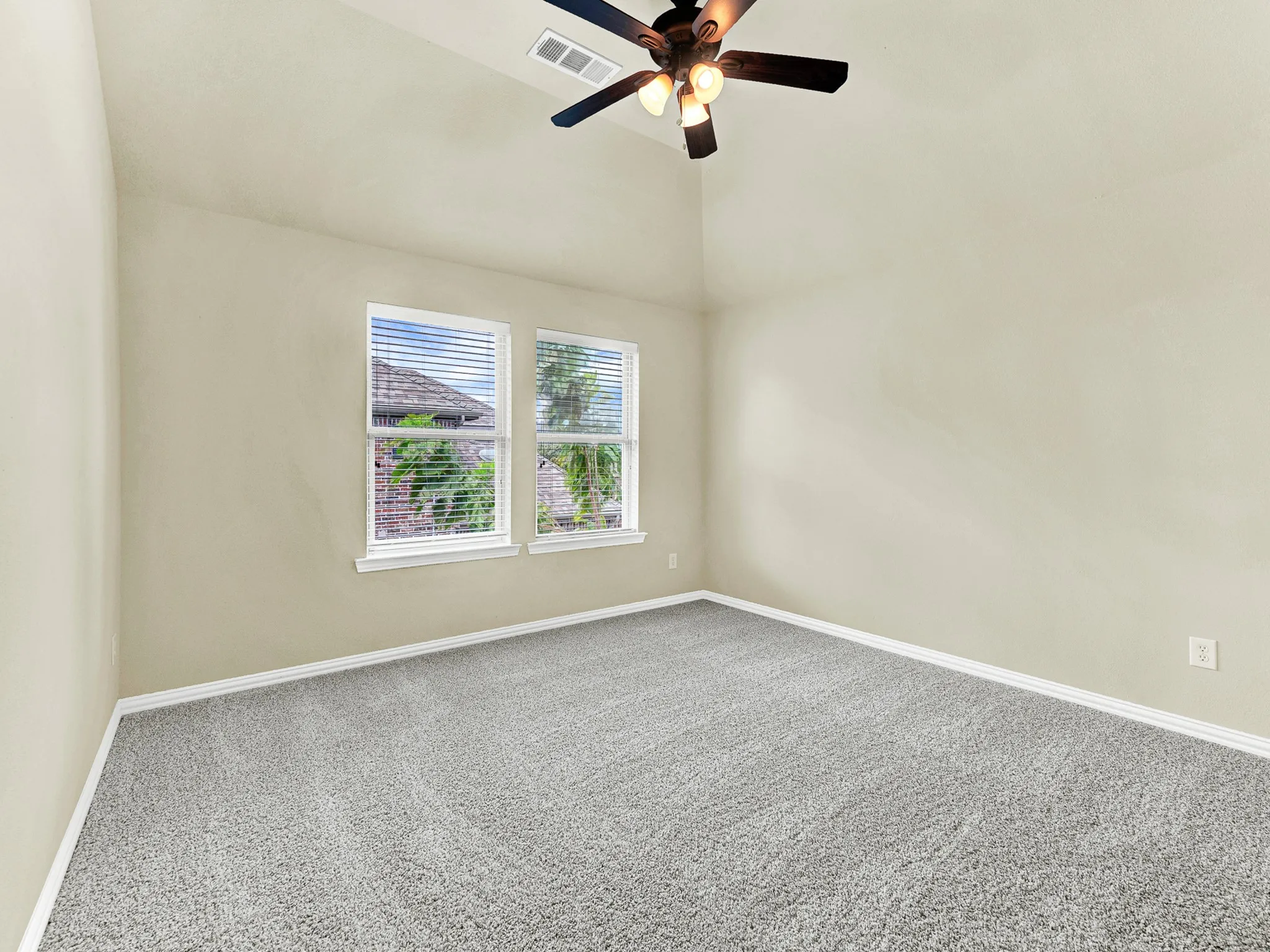 Single Family Residence For Sale in Denton County , 756 Quail Creek Drive, Frisco, Texas 75036, 5 Bedroom, 5 Bathroom, 3 Garage spaces, 3,963 Sqft, built in 2011, mls#21370451, Real Estate Agent in Frisco, Homes For Sale in Denton county, Homes For Sale in Frisco, Realtor in Frisco Texas, Real Estate Brokerage Independent Realty Texas, Luminita Cordes Realtor