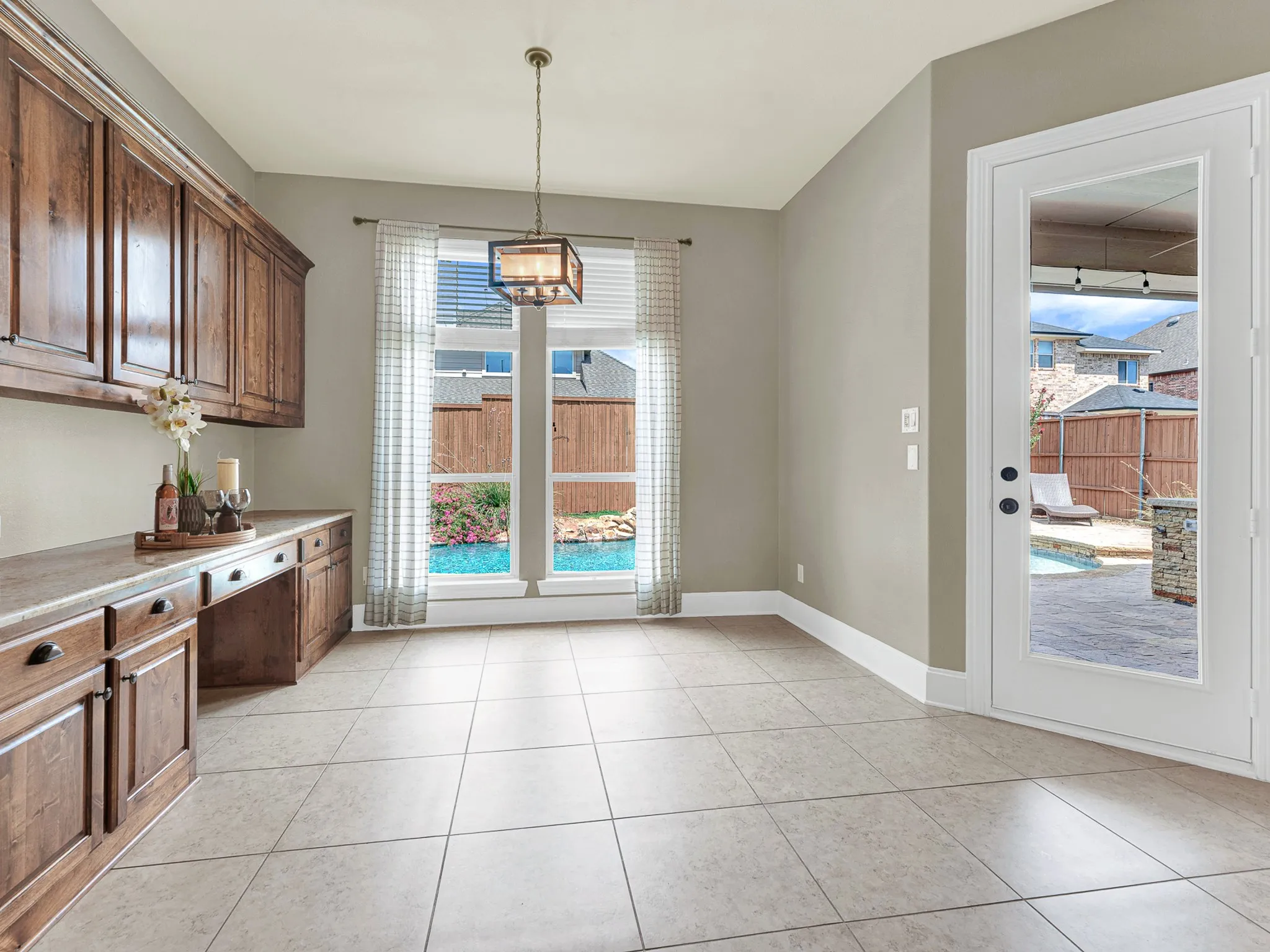 Single Family Residence For Sale in Denton County , 756 Quail Creek Drive, Frisco, Texas 75036, 5 Bedroom, 5 Bathroom, 3 Garage spaces, 3,963 Sqft, built in 2011, mls#21370451, Real Estate Agent in Frisco, Homes For Sale in Denton county, Homes For Sale in Frisco, Realtor in Frisco Texas, Real Estate Brokerage Independent Realty Texas, Luminita Cordes Realtor