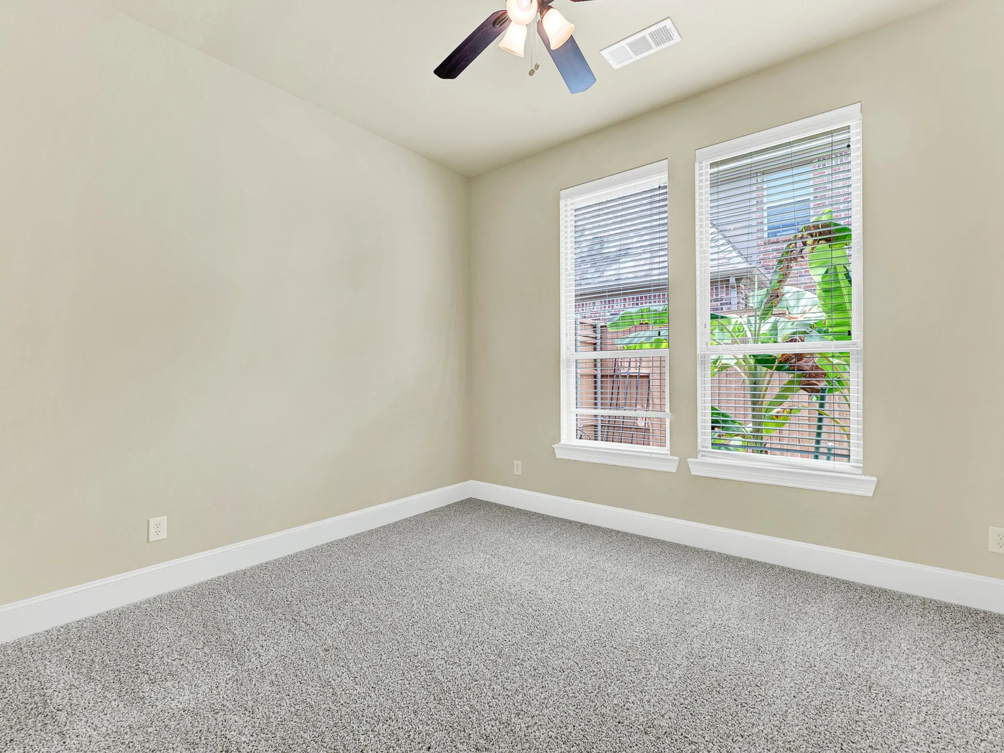 Single Family Residence For Sale in Denton County , 756 Quail Creek Drive, Frisco, Texas 75036, 5 Bedroom, 5 Bathroom, 3 Garage spaces, 3,963 Sqft, built in 2011, mls#21370451, Real Estate Agent in Frisco, Homes For Sale in Denton county, Homes For Sale in Frisco, Realtor in Frisco Texas, Real Estate Brokerage Independent Realty Texas, Luminita Cordes Realtor