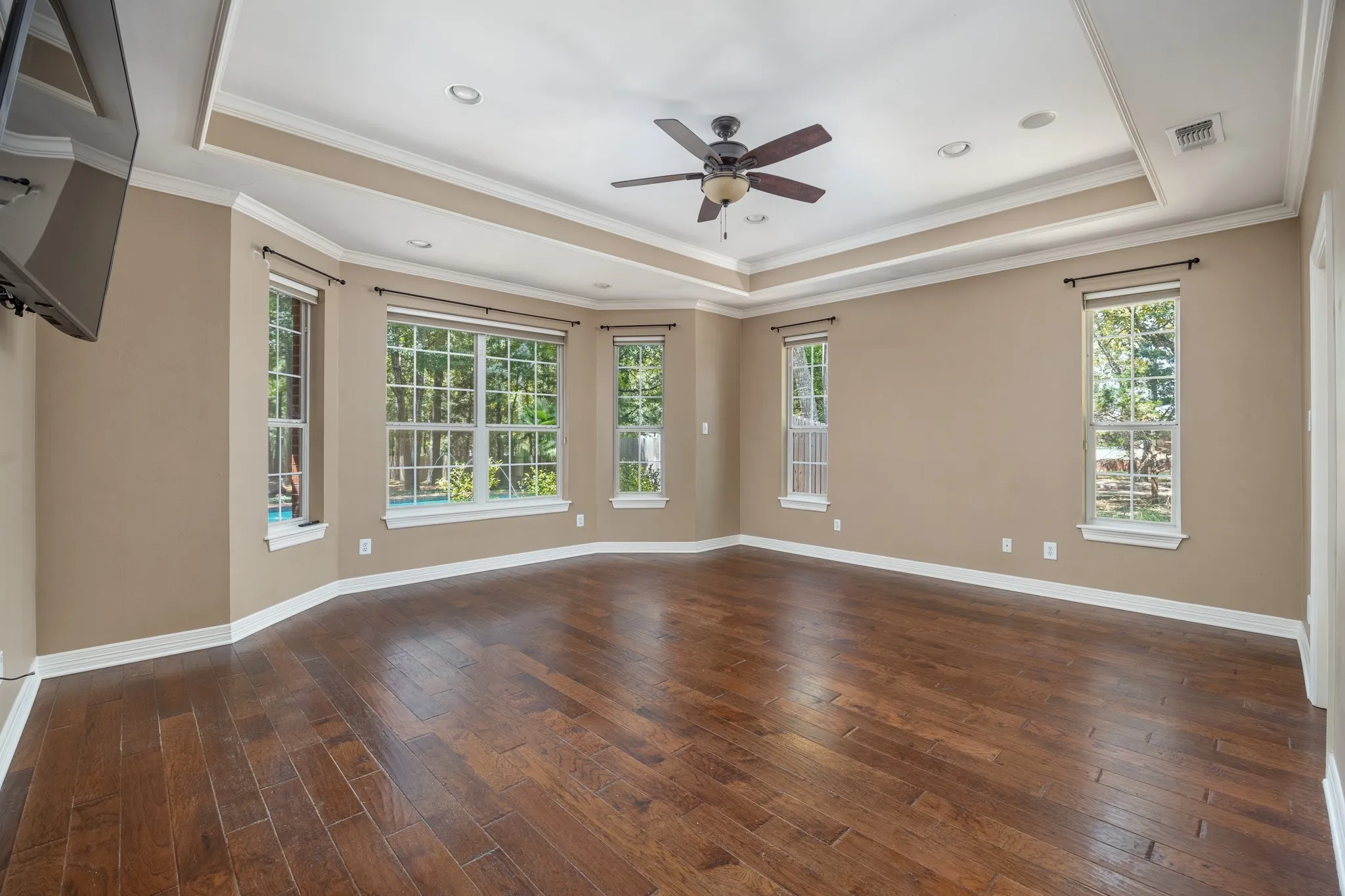 Primary suite