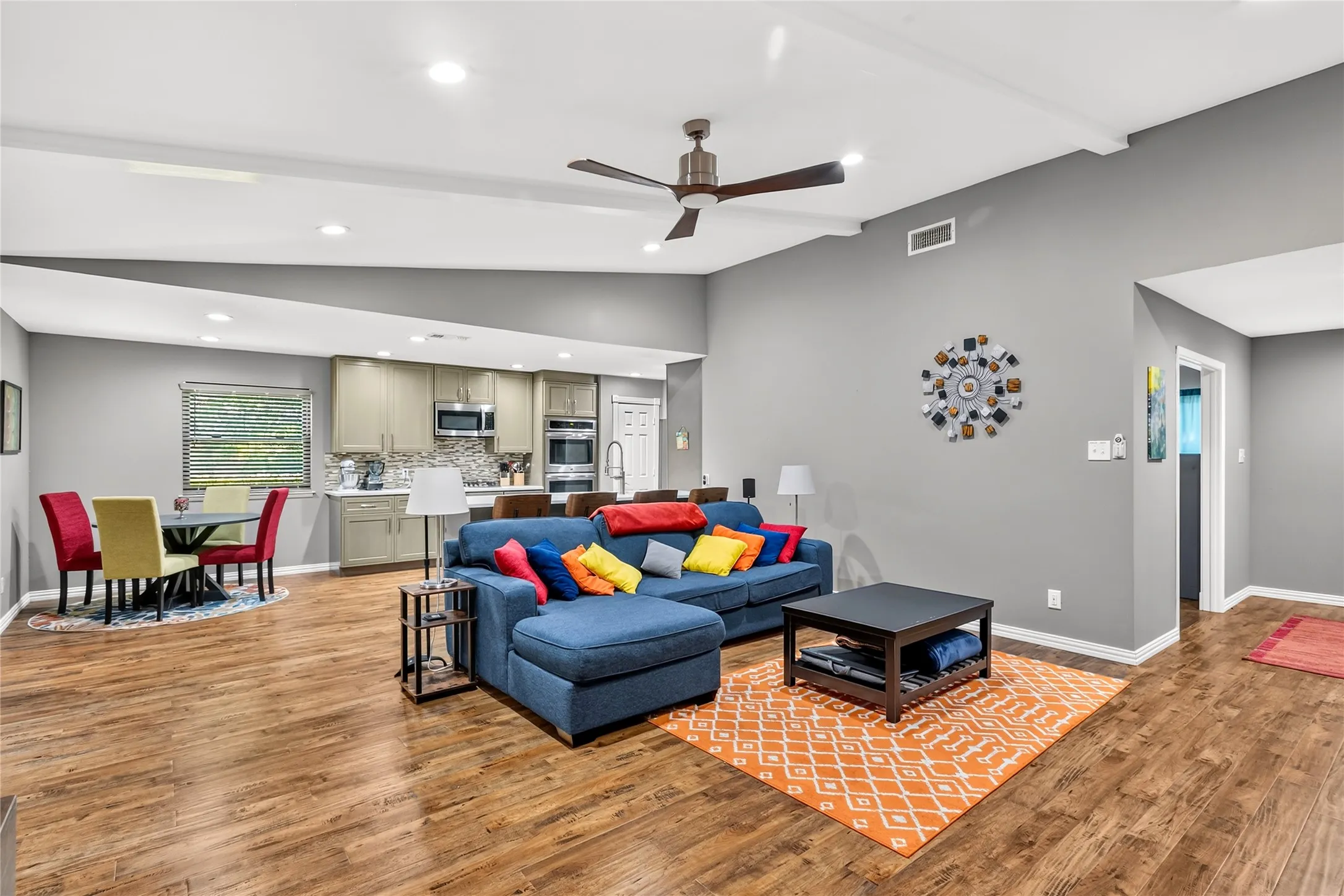 Single Family Residence For Sale in Dallas County , 12326 Cedar Bend Drive, Dallas, Texas 75244, 3 Bedroom, 2 Bathroom, 2 Garage spaces, 2,202 Sqft, built in 1966, mls#21355488, Real Estate Agent in Dallas, Homes For Sale in Dallas county, Homes For Sale in Dallas, Realtor in Dallas Texas, Real Estate Brokerage Independent Realty Texas, Luminita Cordes Realtor