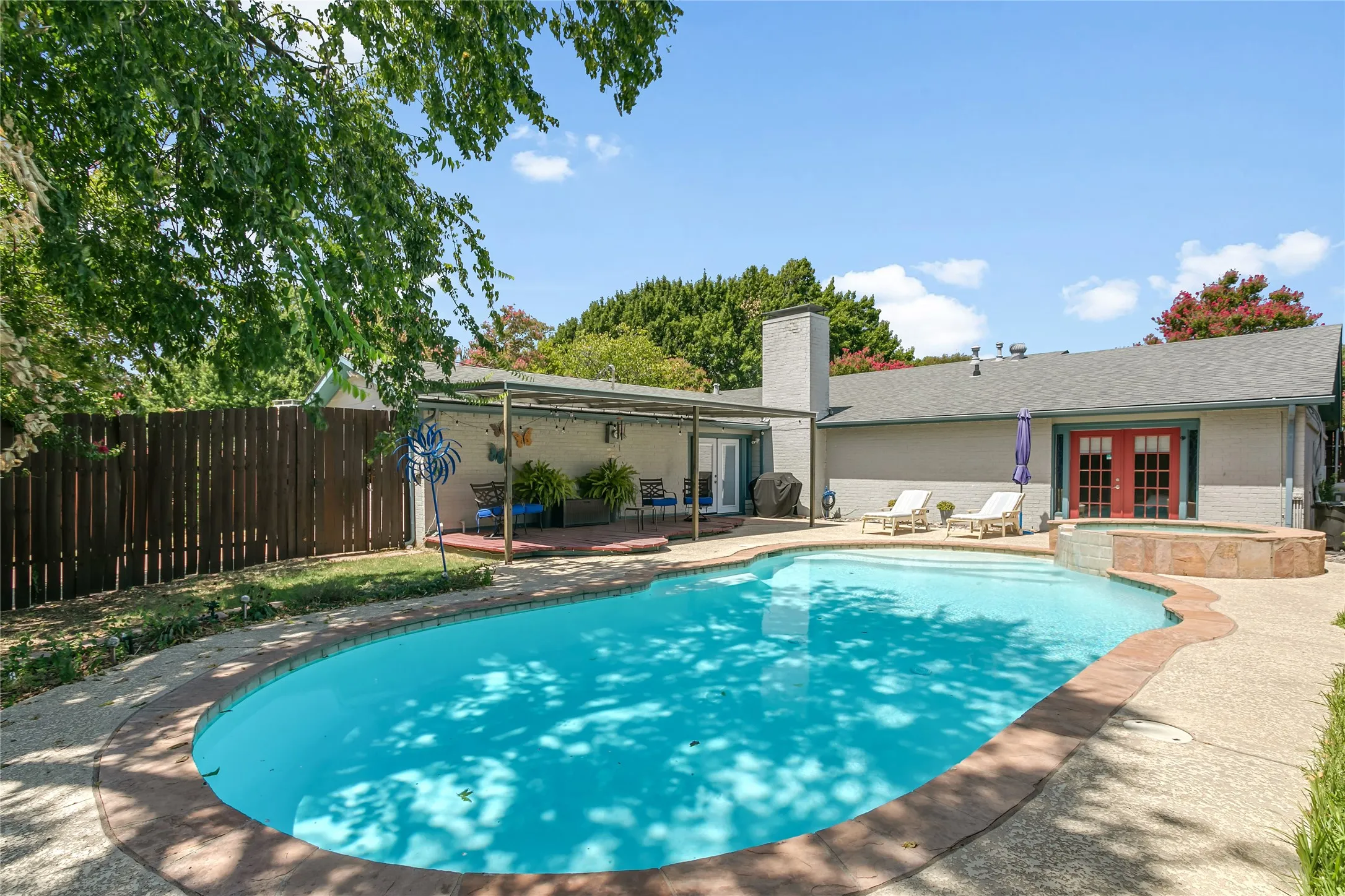 Single Family Residence For Sale in Dallas County , 12326 Cedar Bend Drive, Dallas, Texas 75244, 3 Bedroom, 2 Bathroom, 2 Garage spaces, 2,202 Sqft, built in 1966, mls#21355488, Real Estate Agent in Dallas, Homes For Sale in Dallas county, Homes For Sale in Dallas, Realtor in Dallas Texas, Real Estate Brokerage Independent Realty Texas, Luminita Cordes Realtor