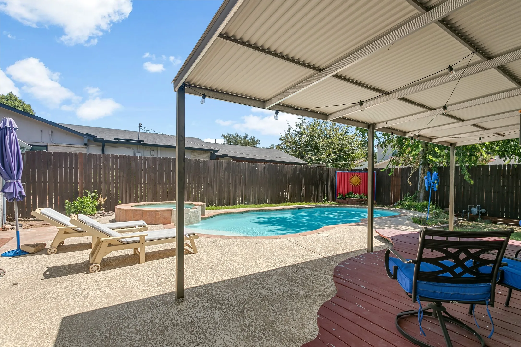 Single Family Residence For Sale in Dallas County , 12326 Cedar Bend Drive, Dallas, Texas 75244, 3 Bedroom, 2 Bathroom, 2 Garage spaces, 2,202 Sqft, built in 1966, mls#21355488, Real Estate Agent in Dallas, Homes For Sale in Dallas county, Homes For Sale in Dallas, Realtor in Dallas Texas, Real Estate Brokerage Independent Realty Texas, Luminita Cordes Realtor