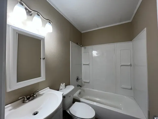 Single Family Residence For Rent in Taylor County , 1349 Graham Street, Abilene, Texas 79603, 3 Bedroom, 1 Bathroom, Garage spaces, 1,011 Sqft, built in 1950, mls#21372358, Real Estate Agent in Abilene, Homes For Rent in Taylor county, Homes For Rent in Abilene, Realtor in Abilene Texas, Real Estate Brokerage Independent Realty Texas, Luminita Cordes Realtor