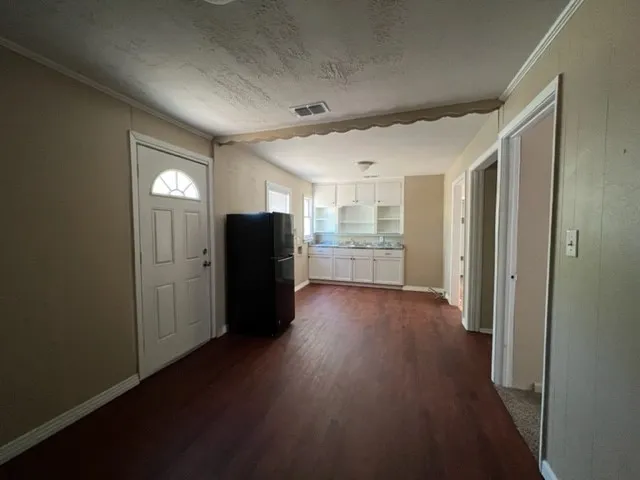 Single Family Residence For Rent in Taylor County , 1349 Graham Street, Abilene, Texas 79603, 3 Bedroom, 1 Bathroom, Garage spaces, 1,011 Sqft, built in 1950, mls#21372358, Real Estate Agent in Abilene, Homes For Rent in Taylor county, Homes For Rent in Abilene, Realtor in Abilene Texas, Real Estate Brokerage Independent Realty Texas, Luminita Cordes Realtor