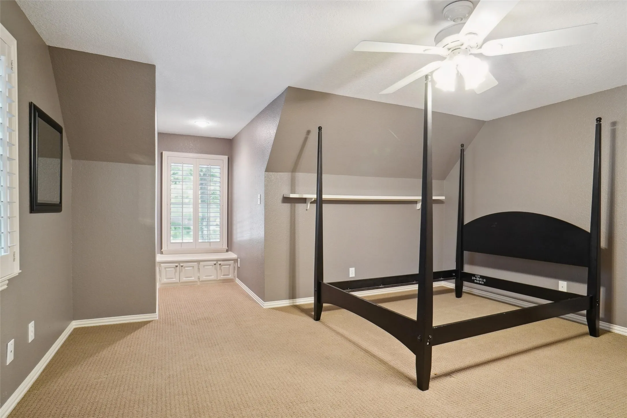 Single Family Residence For Rent in Denton County , 23 Oak Forrest Circle, Denton, Texas 76210, 4 Bedroom, 4 Bathroom, 2 Garage spaces, 3,335 Sqft, built in 1991, mls#21372361, Real Estate Agent in Denton, Homes For Rent in Denton county, Homes For Rent in Denton, Realtor in Denton Texas, Real Estate Brokerage Independent Realty Texas, Luminita Cordes Realtor