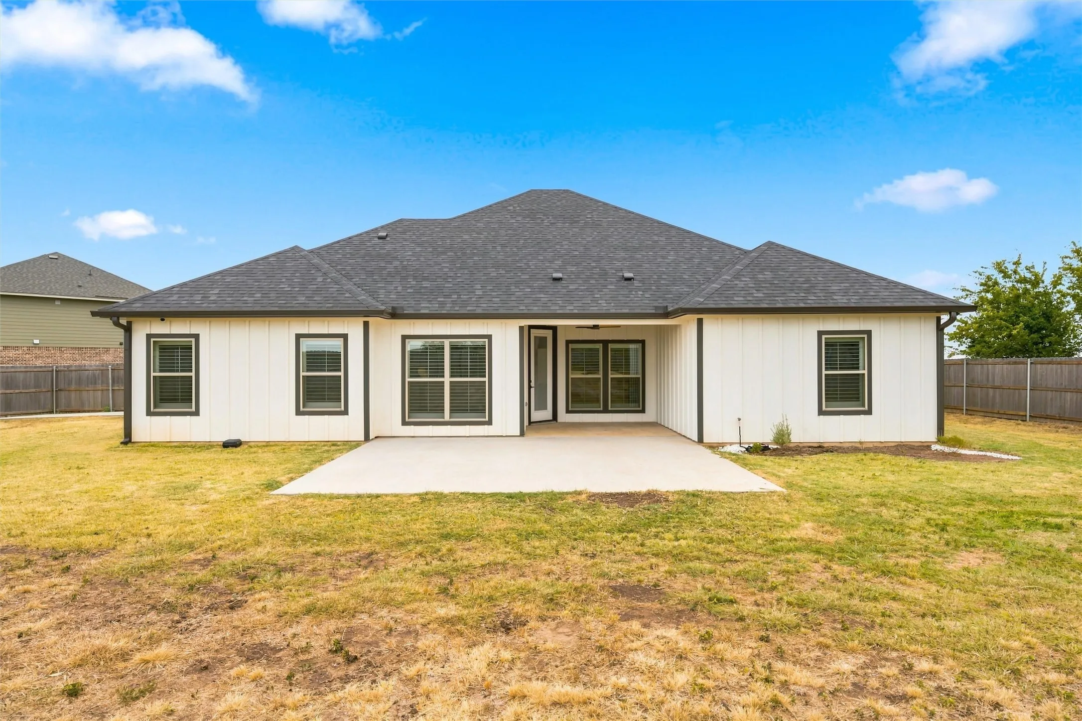 Single Family Residence For Sale in Mc Lennan County , 9800 Bridlewood Lane, Waco, Texas 76708, 4 Bedroom, 3 Bathroom, 2 Garage spaces, 2,096 Sqft, built in 2024, mls#21371935, Real Estate Agent in Waco, Homes For Sale in Mc Lennan county, Homes For Sale in Waco, Realtor in Waco Texas, Real Estate Brokerage Independent Realty Texas, Luminita Cordes Realtor