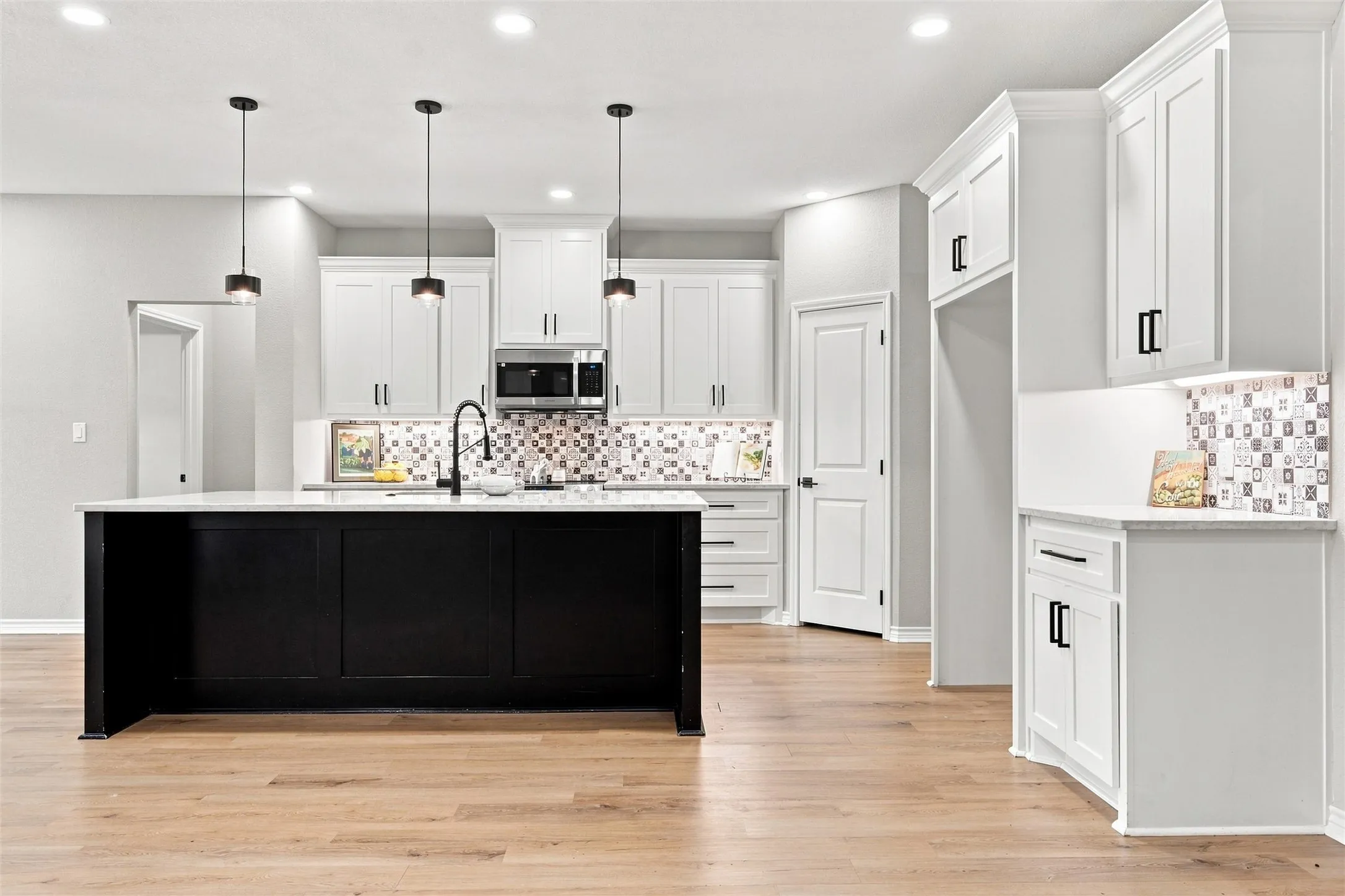 Single Family Residence For Sale in Mc Lennan County , 9800 Bridlewood Lane, Waco, Texas 76708, 4 Bedroom, 3 Bathroom, 2 Garage spaces, 2,096 Sqft, built in 2024, mls#21371935, Real Estate Agent in Waco, Homes For Sale in Mc Lennan county, Homes For Sale in Waco, Realtor in Waco Texas, Real Estate Brokerage Independent Realty Texas, Luminita Cordes Realtor