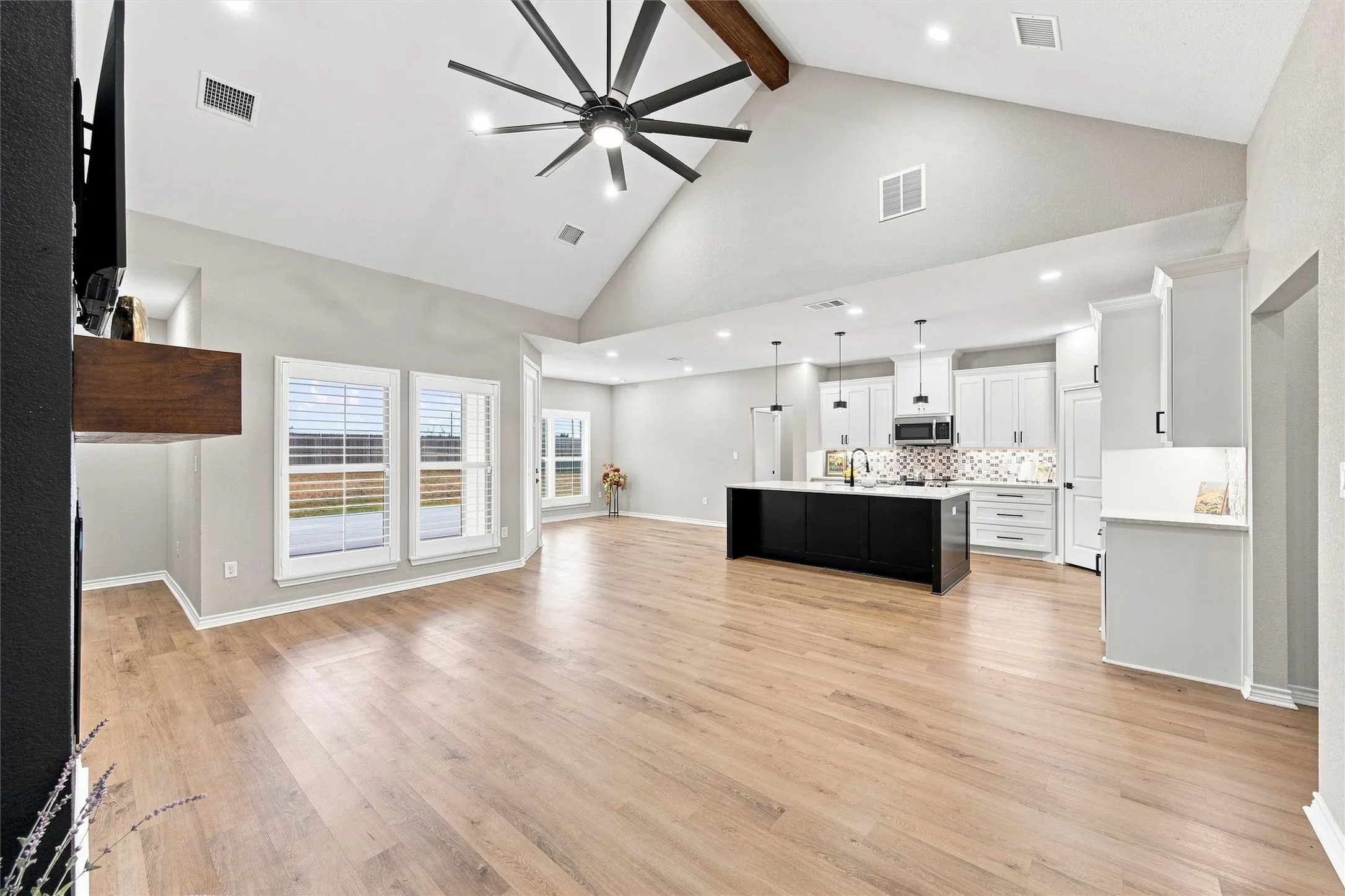 Single Family Residence For Sale in Mc Lennan County , 9800 Bridlewood Lane, Waco, Texas 76708, 4 Bedroom, 3 Bathroom, 2 Garage spaces, 2,096 Sqft, built in 2024, mls#21371935, Real Estate Agent in Waco, Homes For Sale in Mc Lennan county, Homes For Sale in Waco, Realtor in Waco Texas, Real Estate Brokerage Independent Realty Texas, Luminita Cordes Realtor