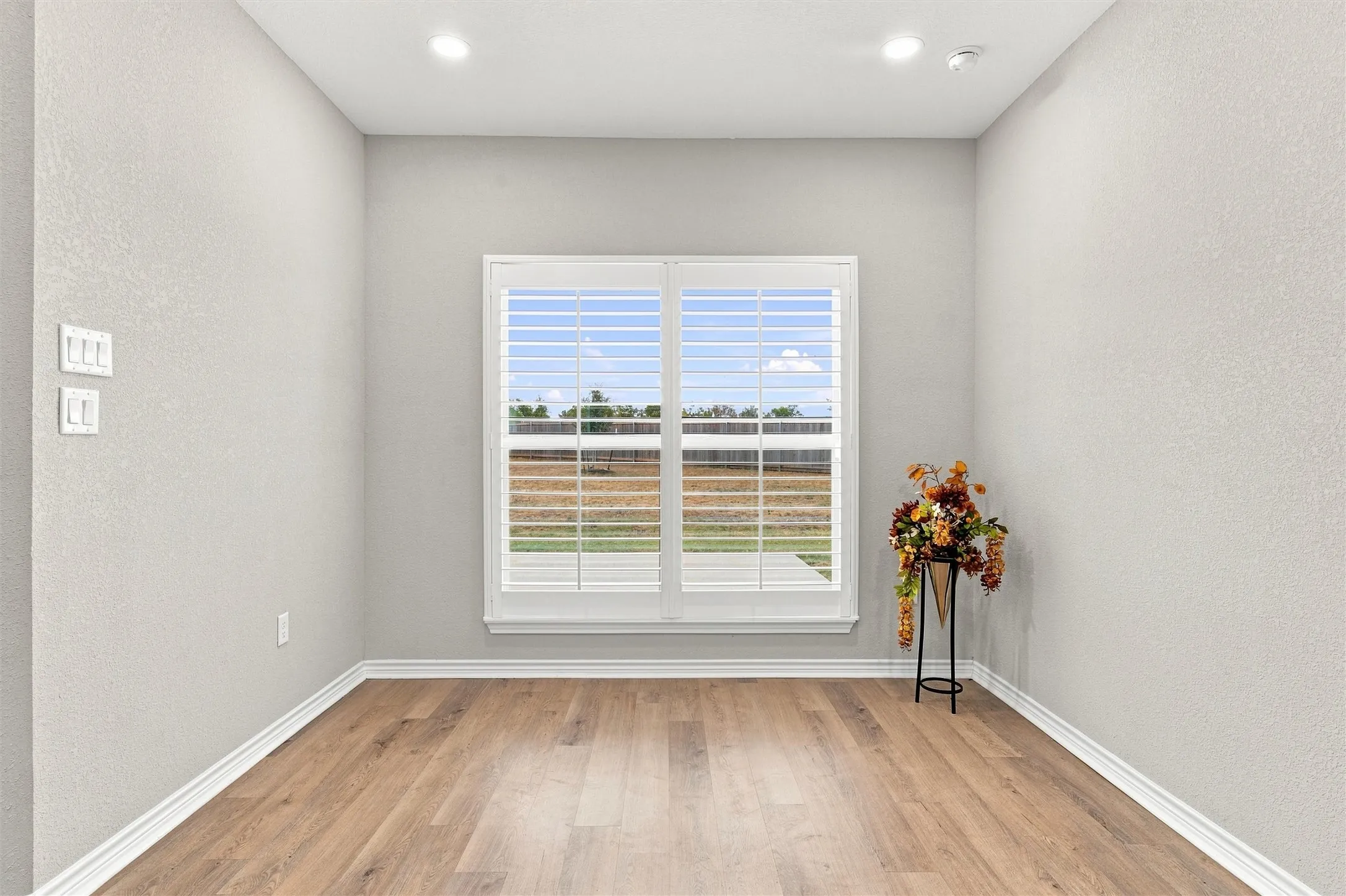 Single Family Residence For Sale in Mc Lennan County , 9800 Bridlewood Lane, Waco, Texas 76708, 4 Bedroom, 3 Bathroom, 2 Garage spaces, 2,096 Sqft, built in 2024, mls#21371935, Real Estate Agent in Waco, Homes For Sale in Mc Lennan county, Homes For Sale in Waco, Realtor in Waco Texas, Real Estate Brokerage Independent Realty Texas, Luminita Cordes Realtor