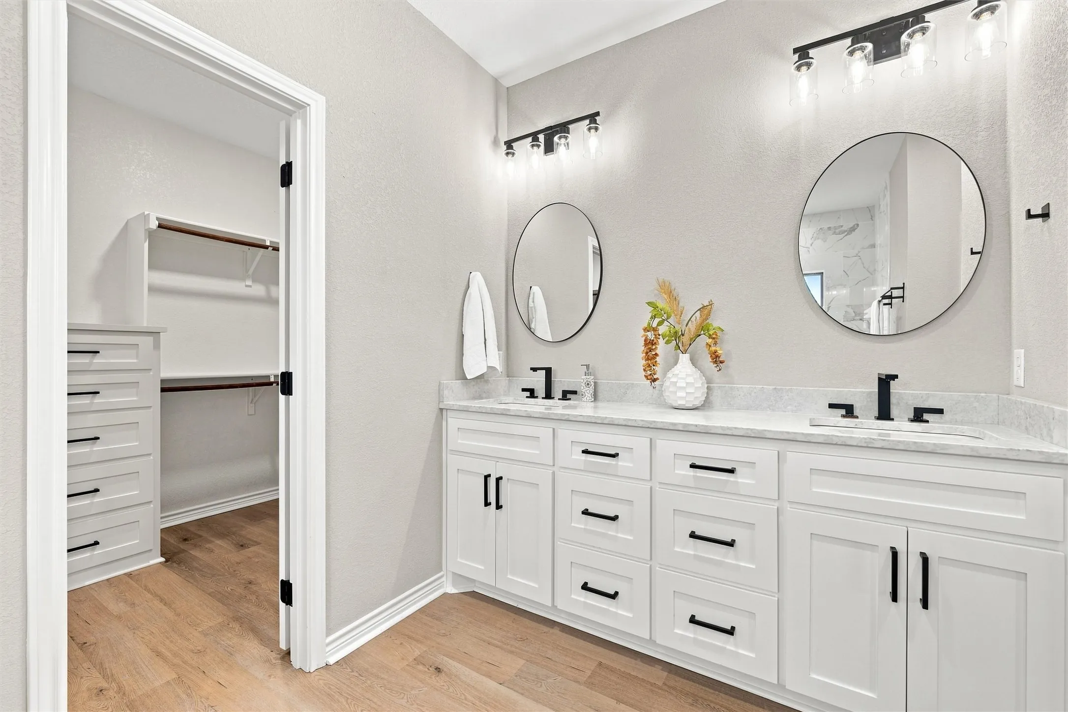 Single Family Residence For Sale in Mc Lennan County , 9800 Bridlewood Lane, Waco, Texas 76708, 4 Bedroom, 3 Bathroom, 2 Garage spaces, 2,096 Sqft, built in 2024, mls#21371935, Real Estate Agent in Waco, Homes For Sale in Mc Lennan county, Homes For Sale in Waco, Realtor in Waco Texas, Real Estate Brokerage Independent Realty Texas, Luminita Cordes Realtor