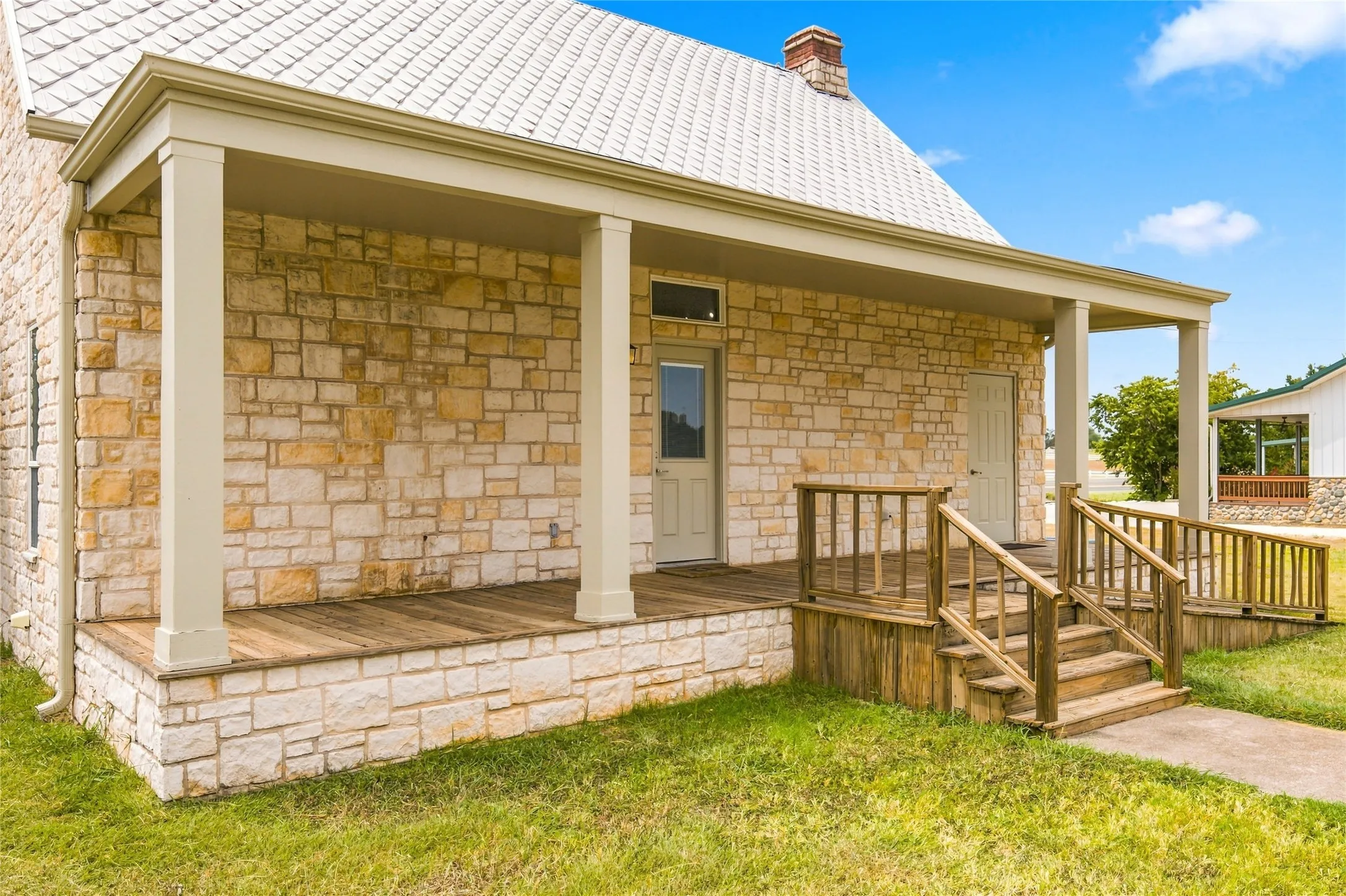 Business For Sale in Hill County , 5542 FM 933, Whitney, Texas 76692, 0, 0, Garage spaces, 0 Sqft, built in 2006, mls#21372347, Real Estate Agent in Whitney, Homes For Sale in Hill county, Homes For Sale in Whitney, Realtor in Whitney Texas, Real Estate Brokerage Independent Realty Texas, Luminita Cordes Realtor
