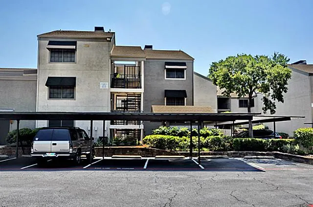 Apartment For Rent in Dallas County , 6910 Skillman Street 1034, Dallas, Texas 75231, 2 Bedroom, 1 Bathroom, Garage spaces, 774 Sqft, built in 1983, mls#21372368, Real Estate Agent in Dallas, Homes For Rent in Dallas county, Homes For Rent in Dallas, Realtor in Dallas Texas, Real Estate Brokerage Independent Realty Texas, Luminita Cordes Realtor