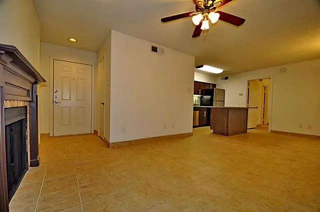 Apartment For Rent in Dallas County , 6910 Skillman Street 1034, Dallas, Texas 75231, 2 Bedroom, 1 Bathroom, Garage spaces, 774 Sqft, built in 1983, mls#21372368, Real Estate Agent in Dallas, Homes For Rent in Dallas county, Homes For Rent in Dallas, Realtor in Dallas Texas, Real Estate Brokerage Independent Realty Texas, Luminita Cordes Realtor