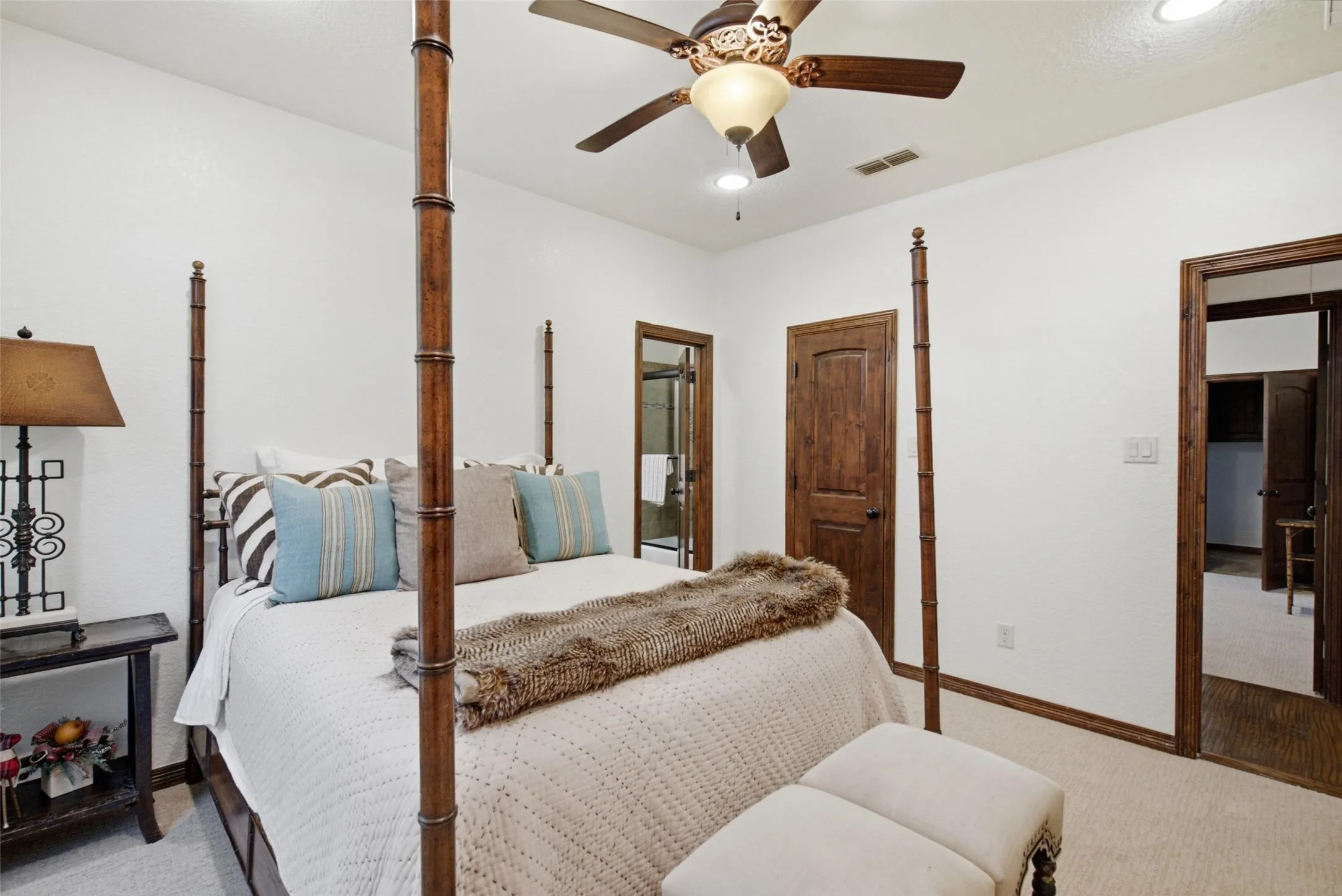 Single Family Residence For Sale in Young County , 116 Timberview Drive, Graham, Texas 76450, 3 Bedroom, 4 Bathroom, 3 Garage spaces, 3,042 Sqft, built in 2013, mls#21372035, Real Estate Agent in Graham, Homes For Sale in Young county, Homes For Sale in Graham, Realtor in Graham Texas, Real Estate Brokerage Independent Realty Texas, Luminita Cordes Realtor