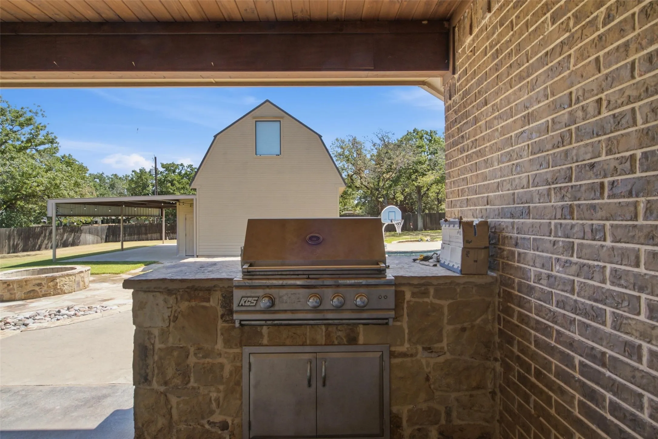 Single Family Residence For Sale in Young County , 116 Timberview Drive, Graham, Texas 76450, 3 Bedroom, 4 Bathroom, 3 Garage spaces, 3,042 Sqft, built in 2013, mls#21372035, Real Estate Agent in Graham, Homes For Sale in Young county, Homes For Sale in Graham, Realtor in Graham Texas, Real Estate Brokerage Independent Realty Texas, Luminita Cordes Realtor