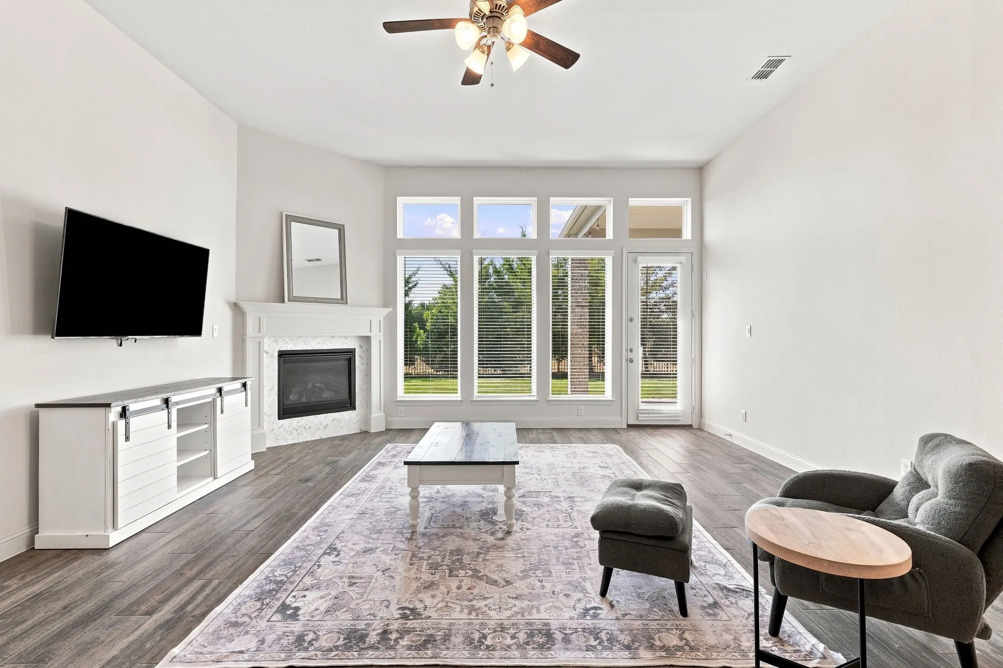 Single Family Residence For Sale in Collin County , 2528 Patton Drive, Melissa, Texas 75454, 4 Bedroom, 4 Bathroom, 3 Garage spaces, 3,117 Sqft, built in 2019, mls#21372137, Real Estate Agent in Melissa, Homes For Sale in Collin county, Homes For Sale in Melissa, Realtor in Melissa Texas, Real Estate Brokerage Independent Realty Texas, Luminita Cordes Realtor