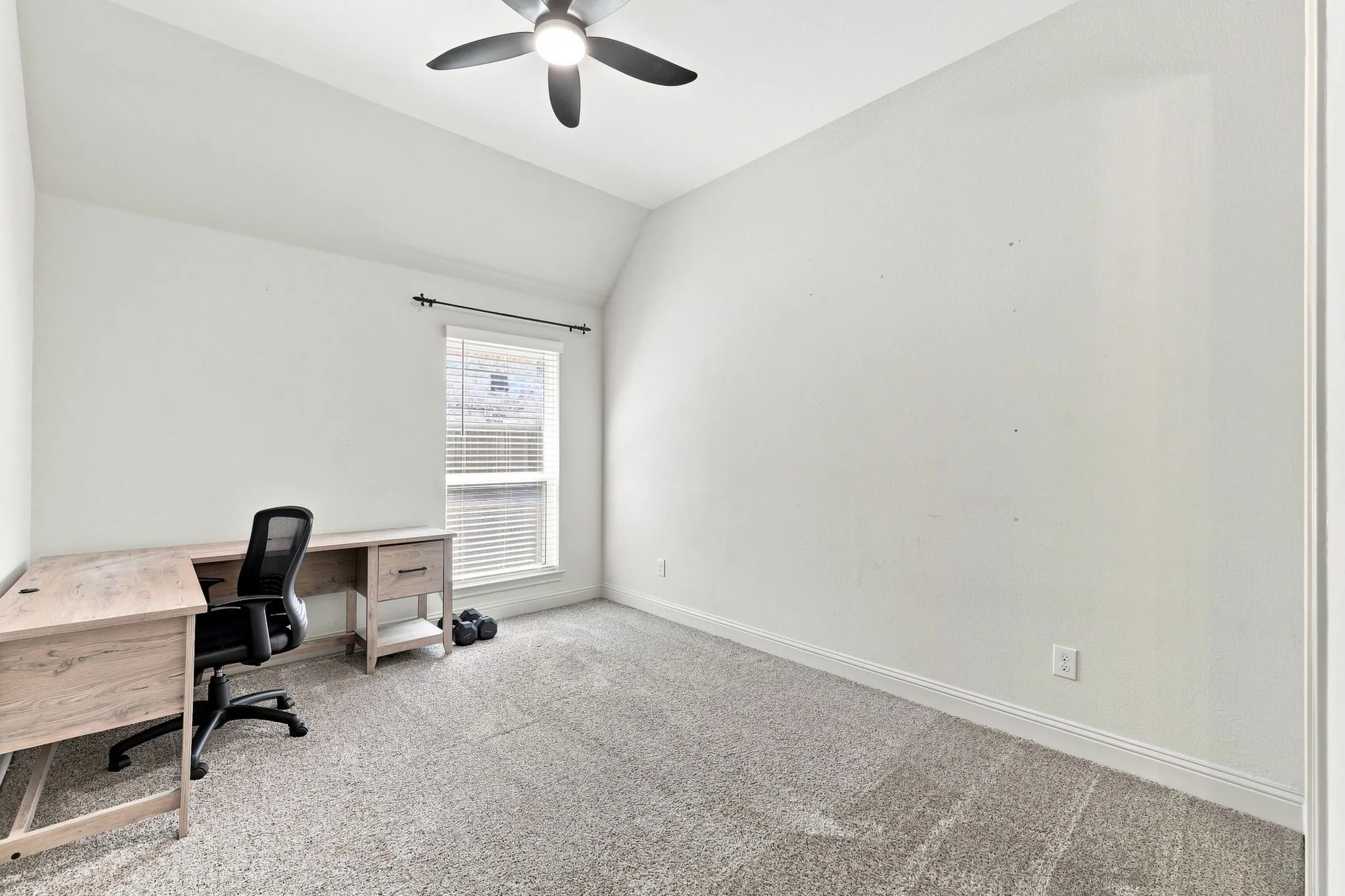 Single Family Residence For Sale in Collin County , 2528 Patton Drive, Melissa, Texas 75454, 4 Bedroom, 4 Bathroom, 3 Garage spaces, 3,117 Sqft, built in 2019, mls#21372137, Real Estate Agent in Melissa, Homes For Sale in Collin county, Homes For Sale in Melissa, Realtor in Melissa Texas, Real Estate Brokerage Independent Realty Texas, Luminita Cordes Realtor